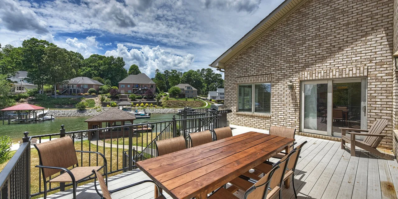 Lakecations - Island Pointe - Lake Norman Vacation Rental