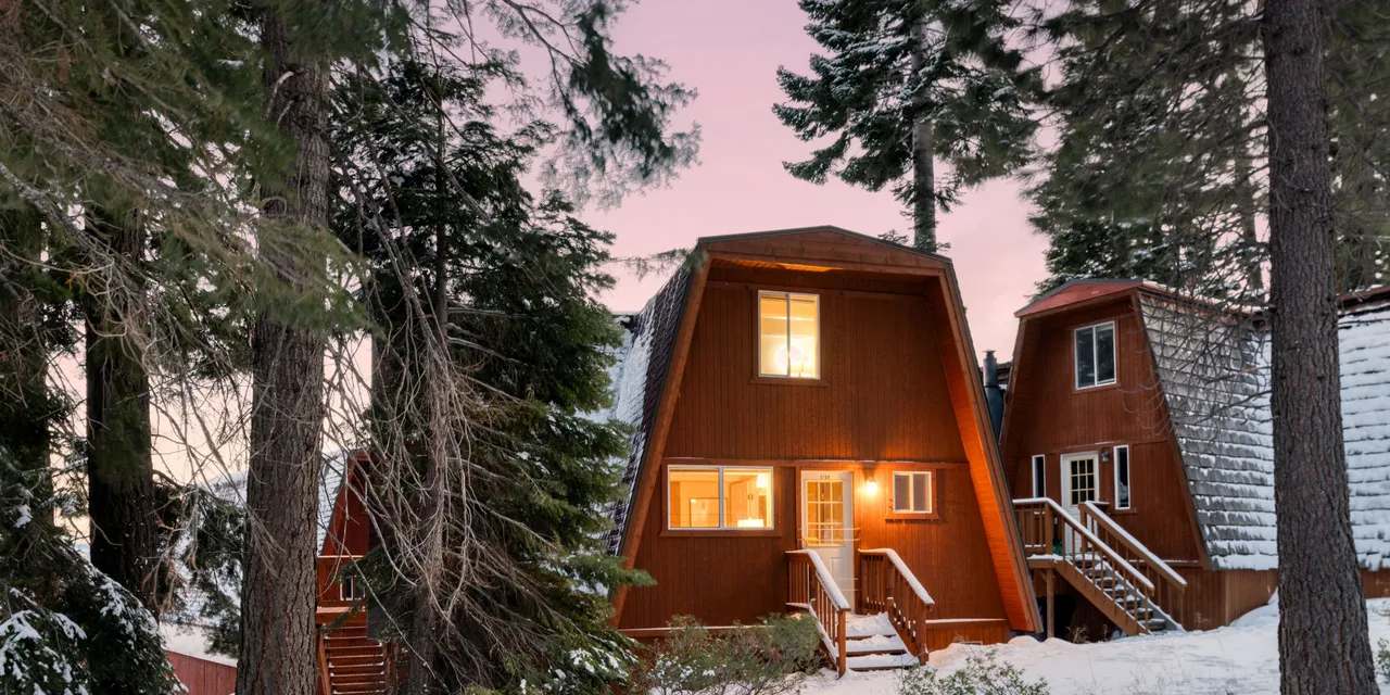 Chickaree & Chickadee Buyout by AvantStay | 2 Sister Cabins