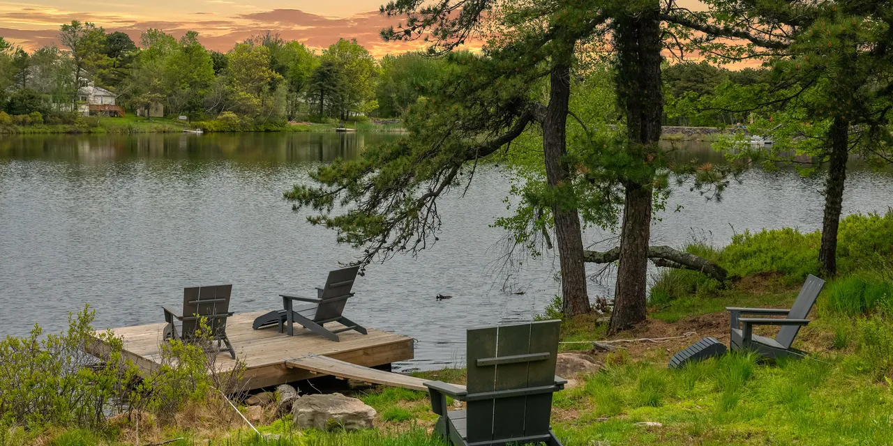 Inn the Poconos in Long Pond by AvantStay® | Book Direct & Save!