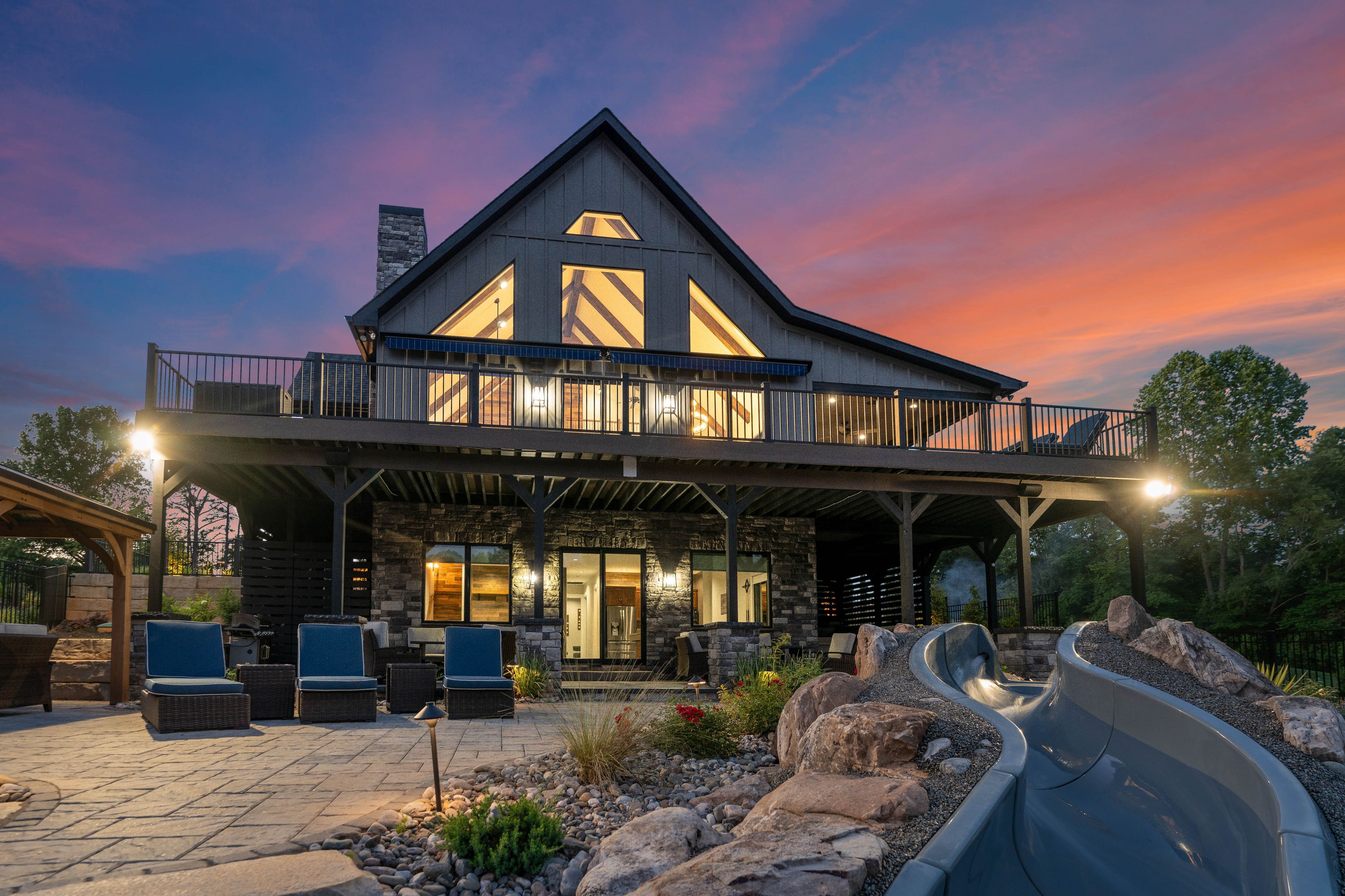 Gray Fox Lodge in Sherrills Ford by AvantStay® | Book Direct & Save!