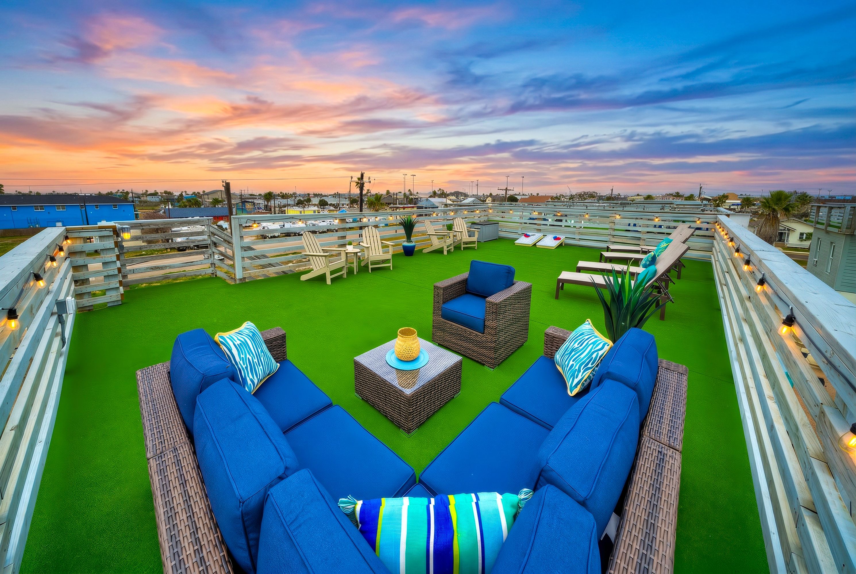 Lost Shaker Of Salt in Port Aransas by AvantStay® | Book Direct