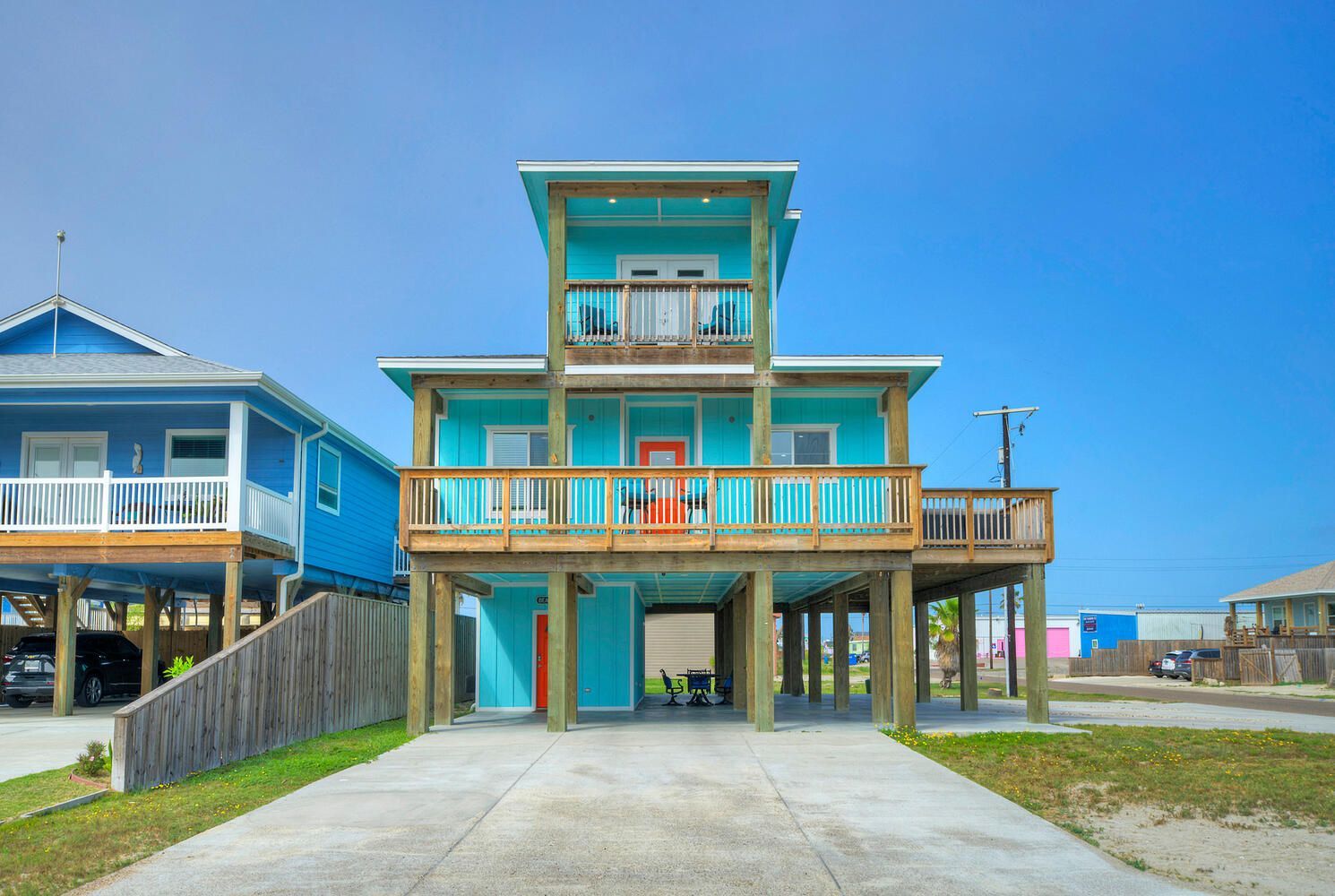 50 Shades of Blue in Port Aransas by AvantStay® | Book Direct & Save!