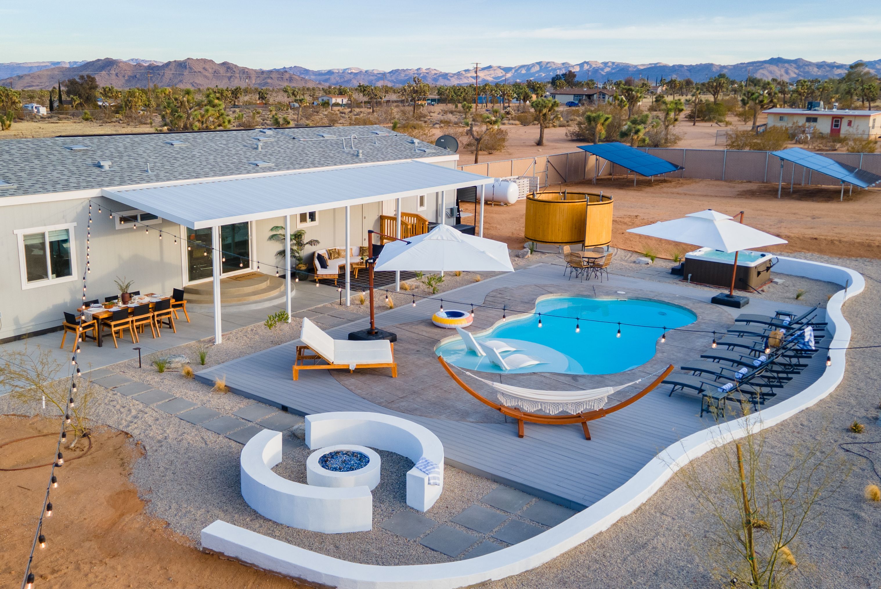 Harmony House in Yucca Valley by AvantStay® | Book Direct & Save!