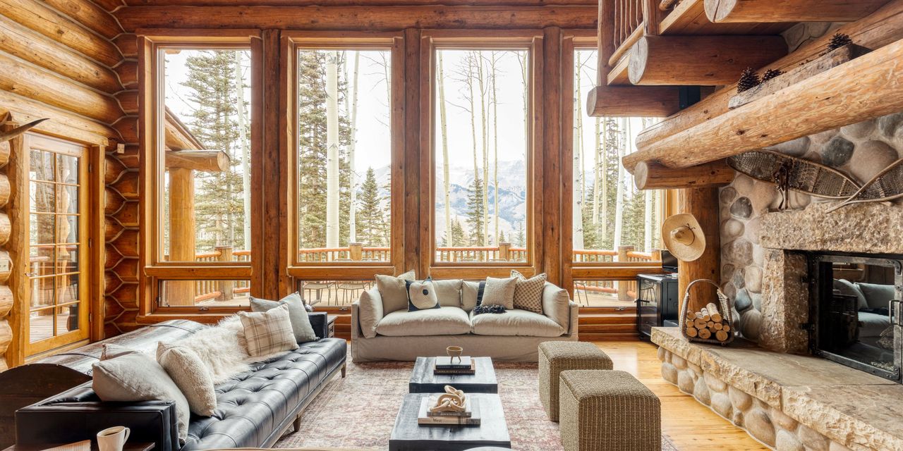 Cozy Retreats | AvantStay®