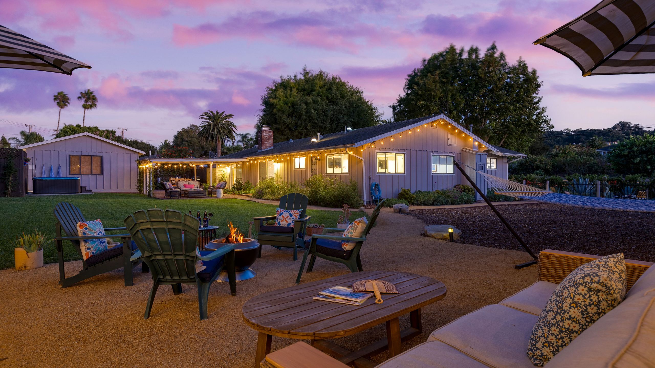 Charming Retreat With Huge Yard And Hot Tub - Serene Coastal Oasis - Santa Barbara, CA
