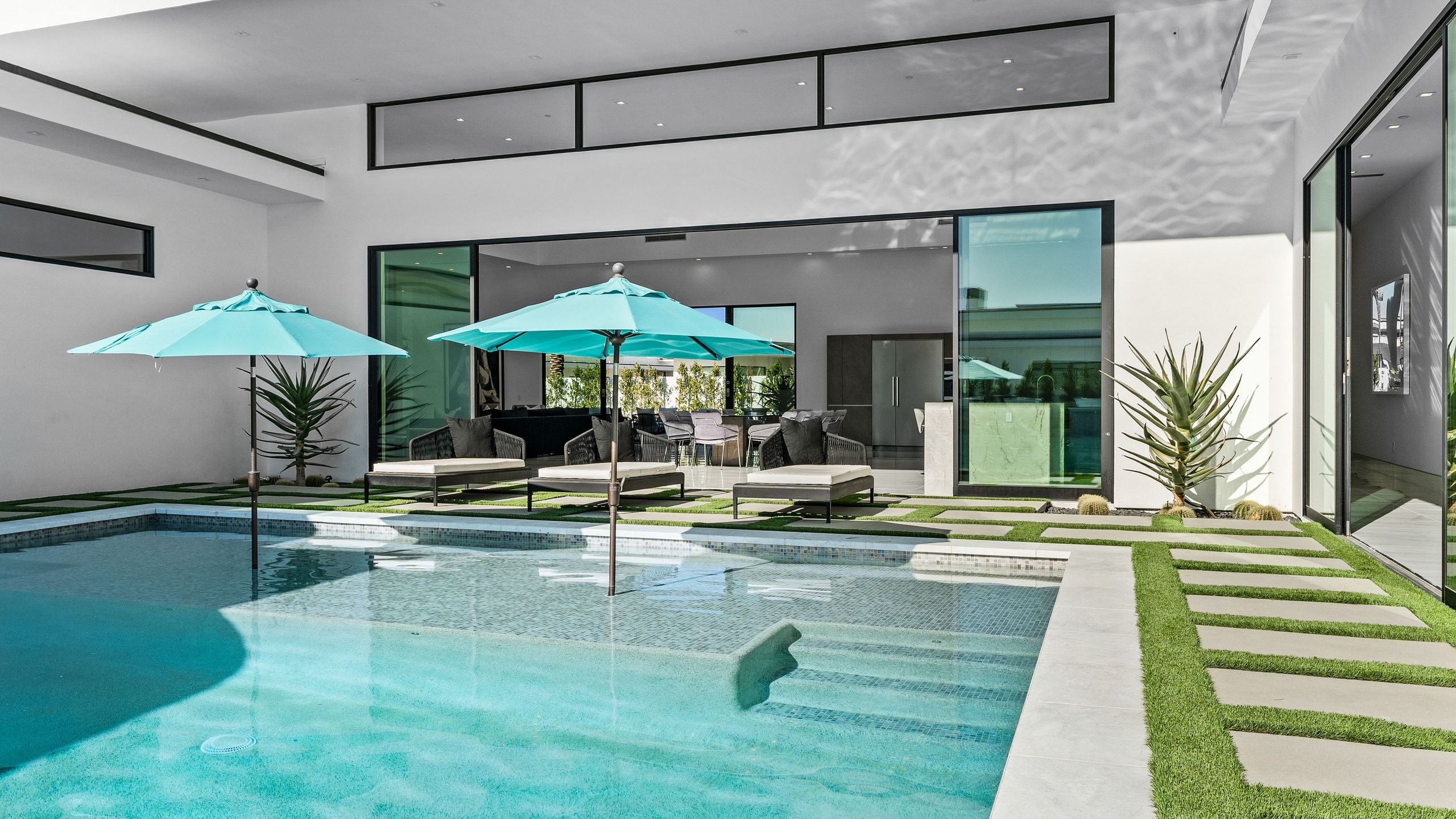 2 Luxury Villas • Pickleball Court, Pool, Putting Green | Bravo | Photo 80