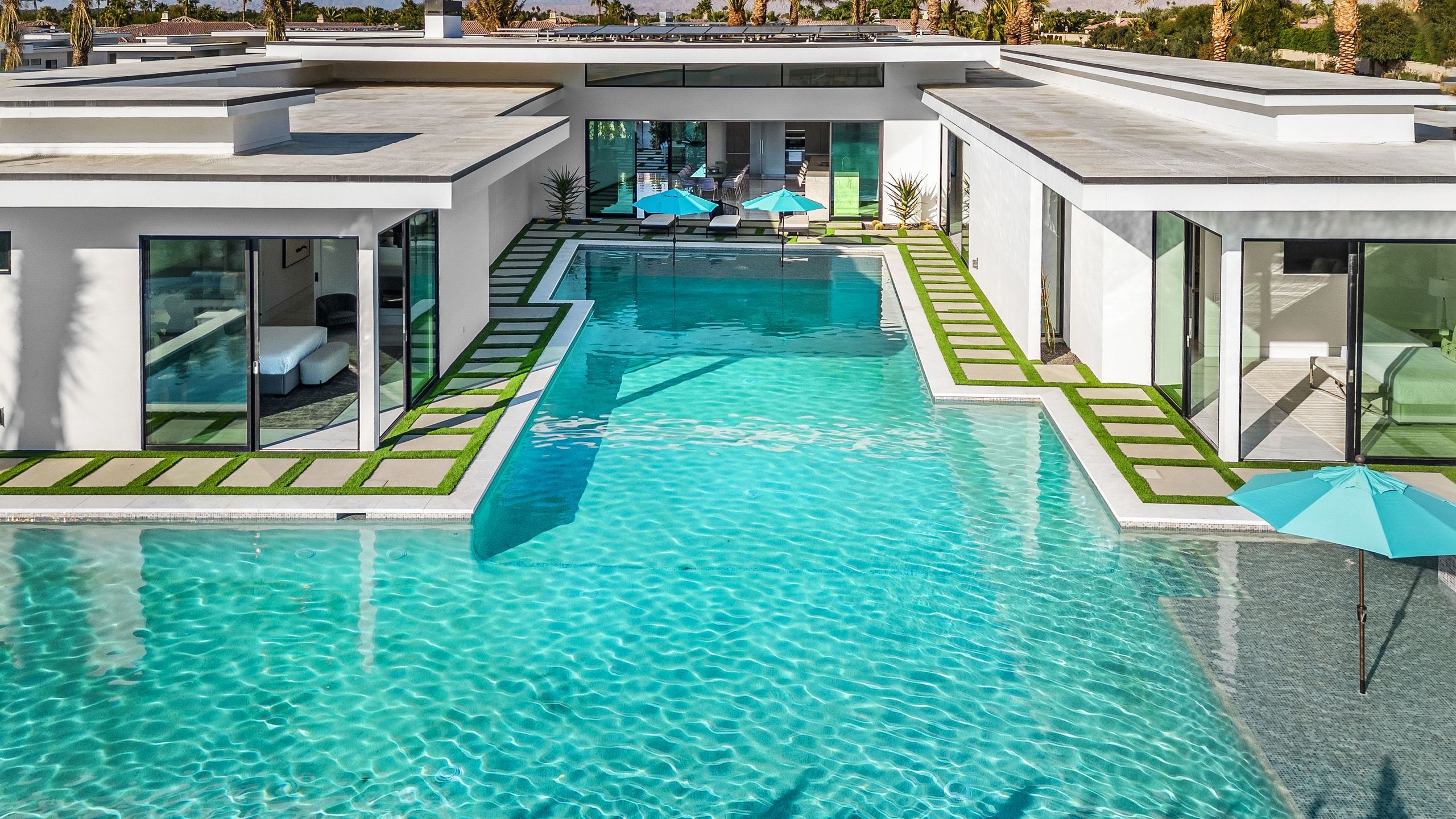 2 Luxury Villas • Pickleball Court, Pool, Putting Green | Bravo | Photo 77