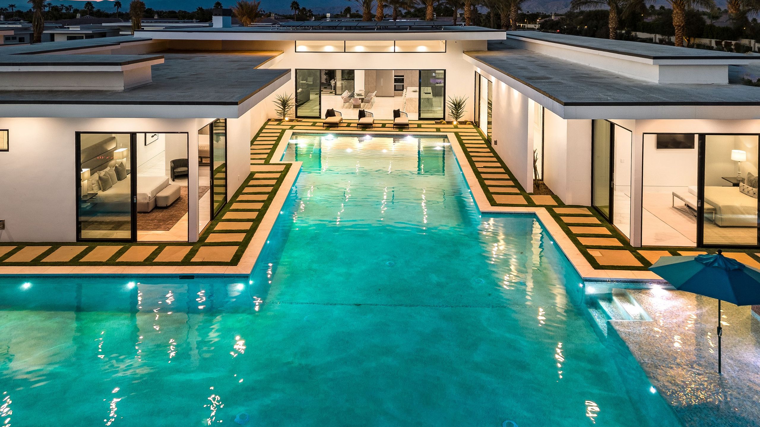 Sleeps 17 | Pool & Putting Green Indio Escape + Hot Tub Retreat | Bravo Villa #6