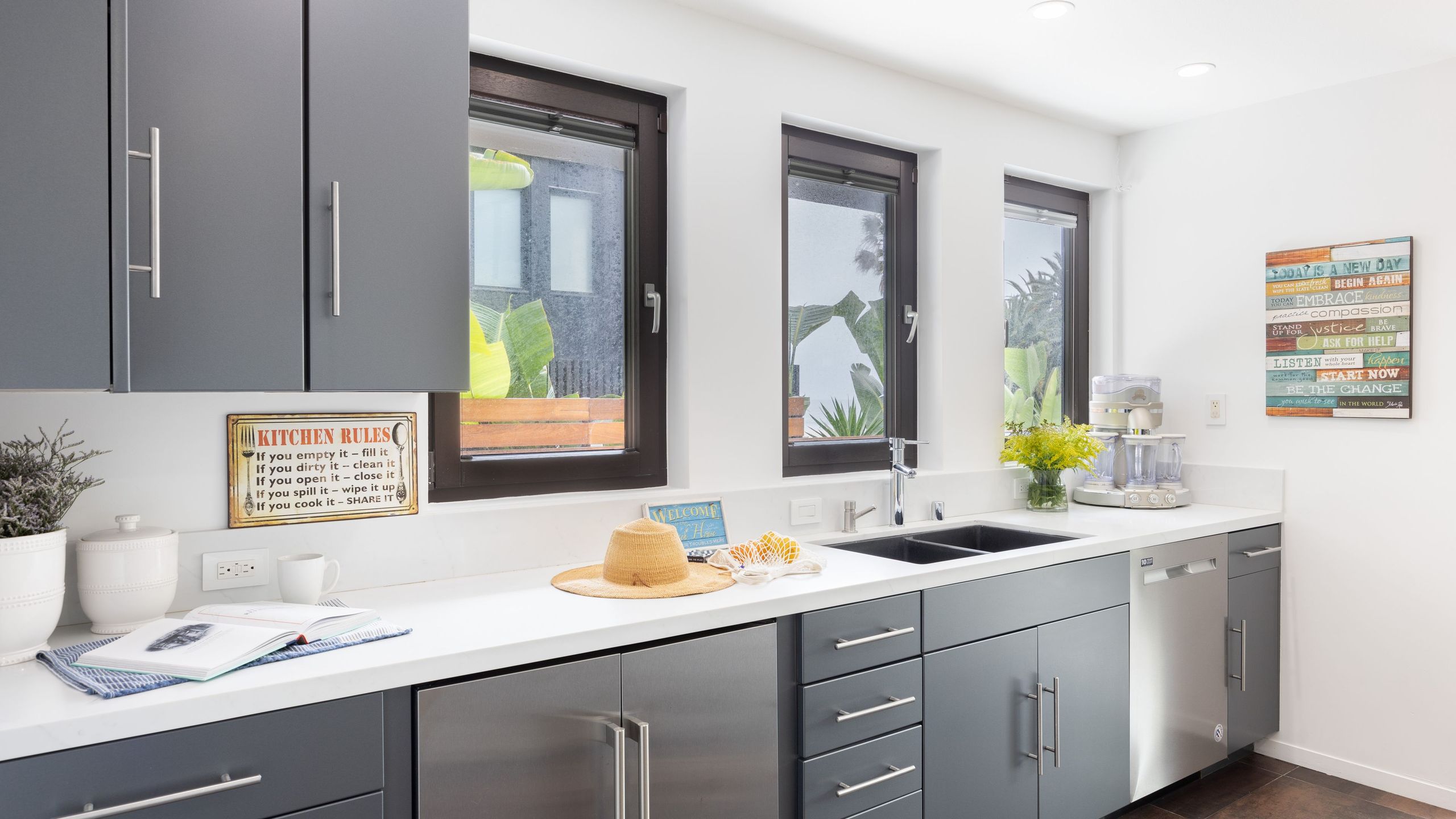 Steps to Beach+Shops, Oceanview, Hot Tub+Firepit | Moonlight Modern | Photo 16