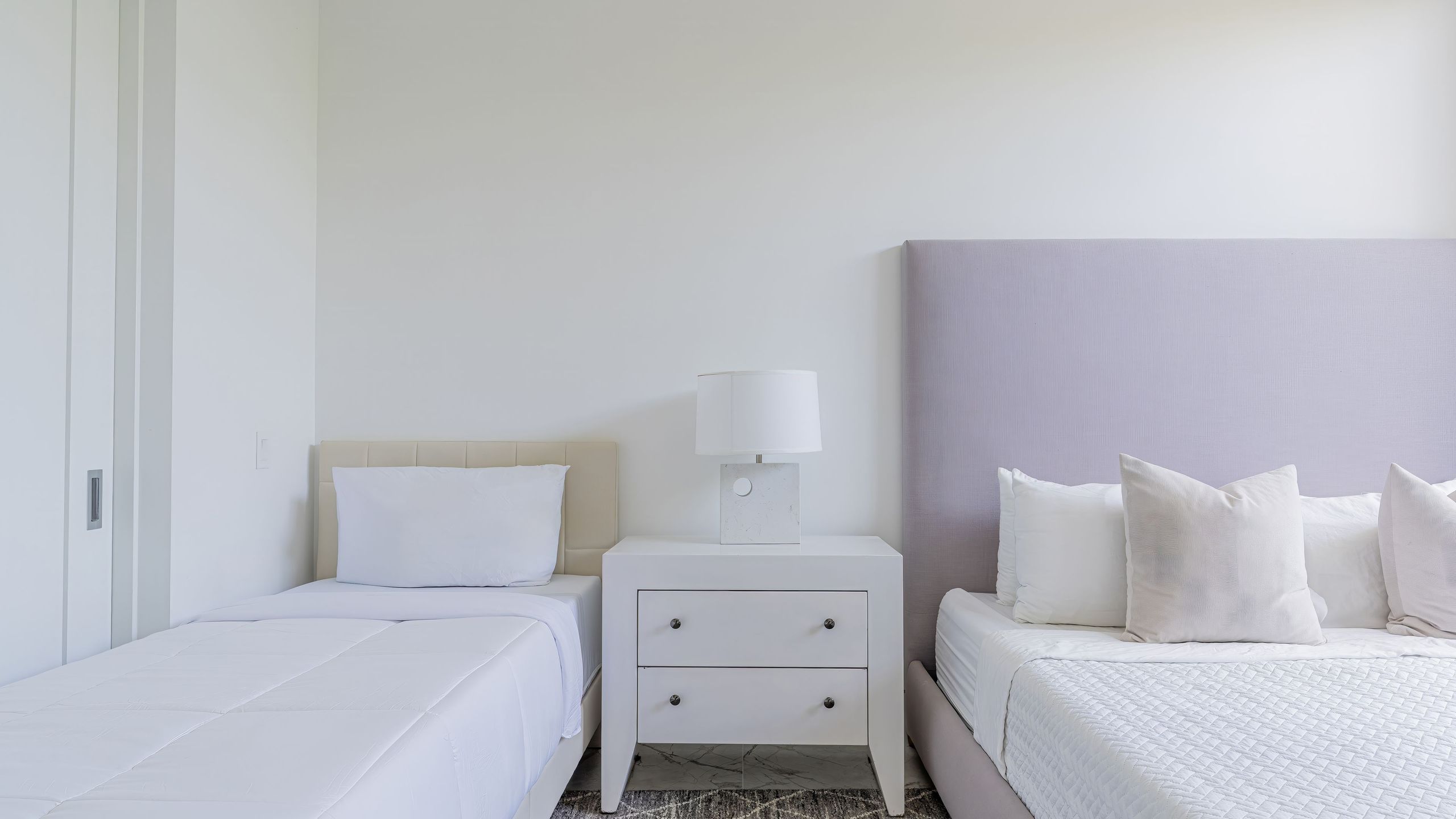 Sleeps 17 | Pool & Pickleball | Sun-Kissed Desert Escape | Bravo Villa #1 | Photo 43