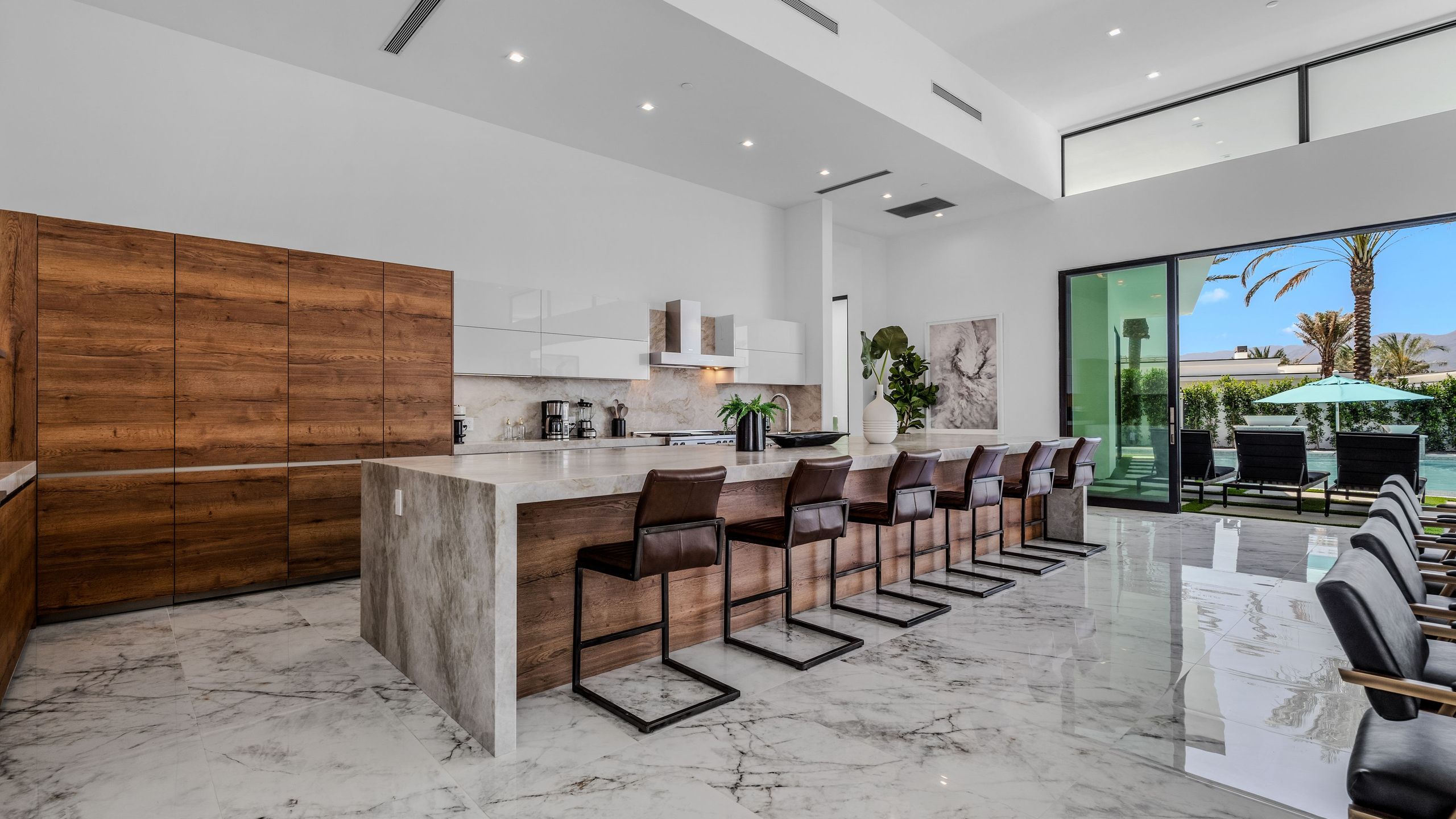 Sleeps 17 | Pool & Pickleball | Sun-Kissed Desert Escape | Bravo Villa #1 | Photo 6