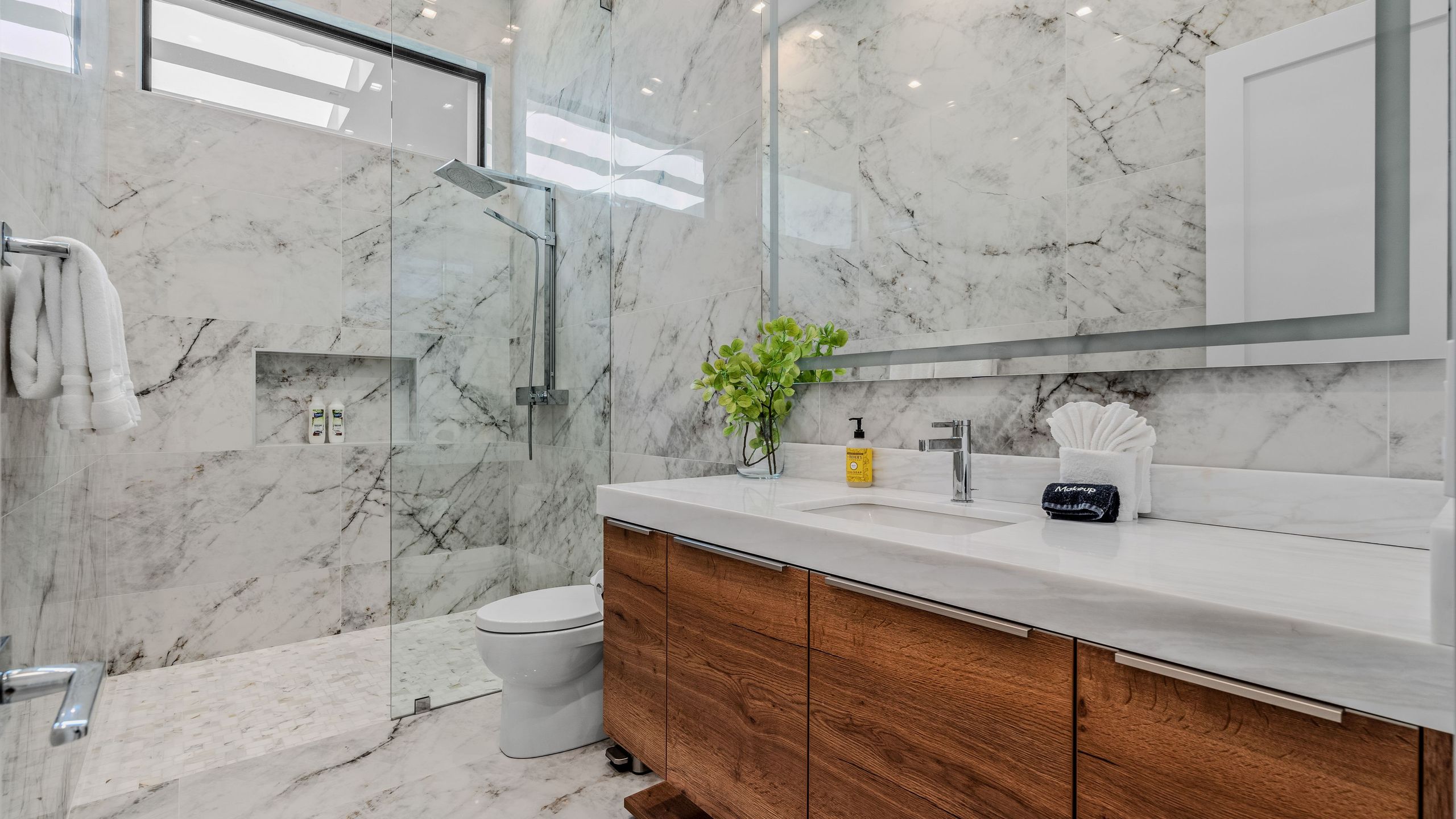 Sleeps 17 | Pool & Pickleball | Sun-Kissed Desert Escape | Bravo Villa #1 | Photo 30