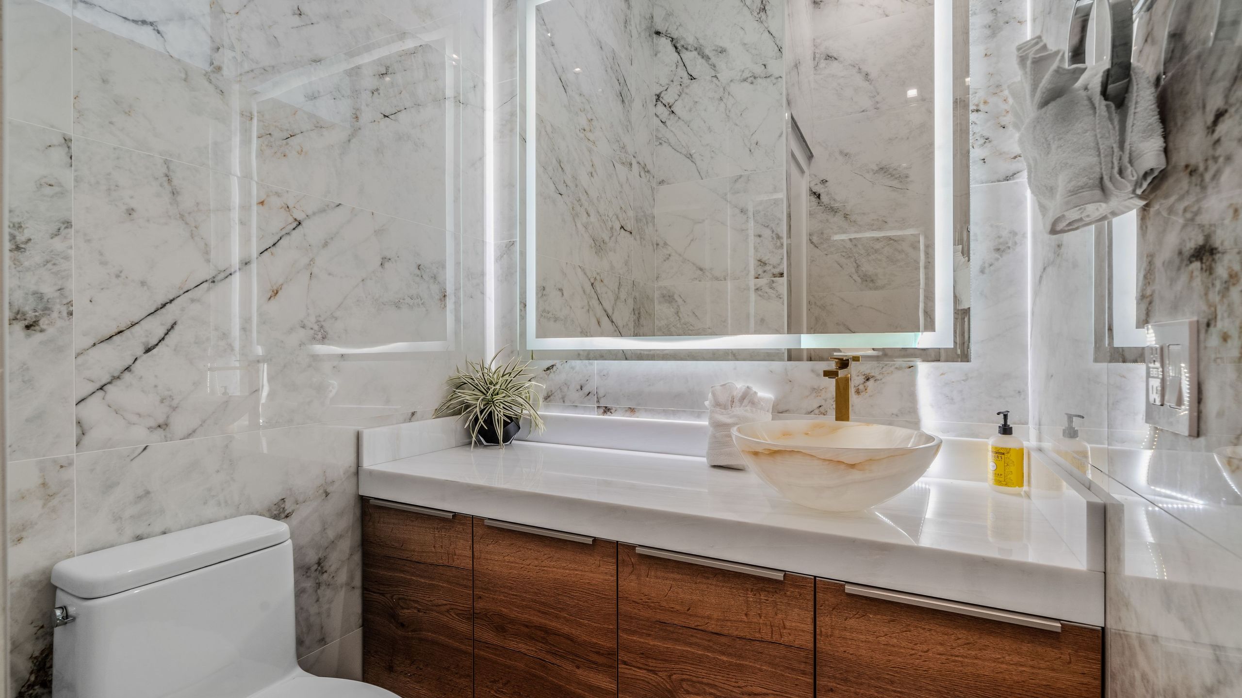 Sleeps 17 | Pool & Pickleball | Sun-Kissed Desert Escape | Bravo Villa #1 | Photo 46