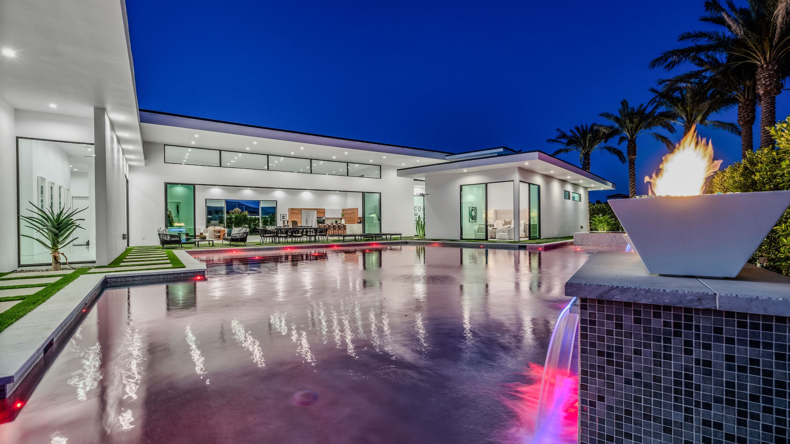 Sleeps 17 | Pool & Pickleball | Sun-Kissed Desert Escape | Bravo Villa #1 | Photo 69