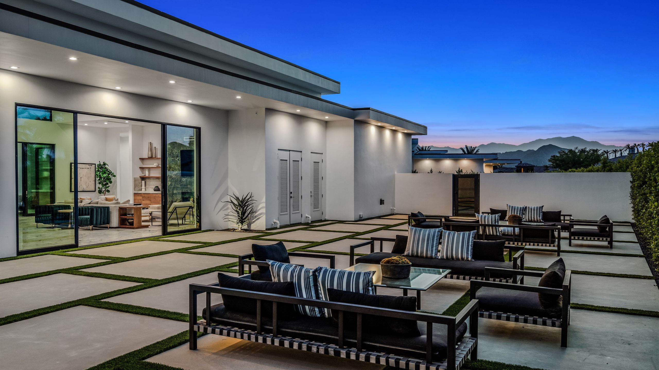 Sleeps 17 | Pool & Pickleball | Sun-Kissed Desert Escape | Bravo Villa #1 | Photo 62