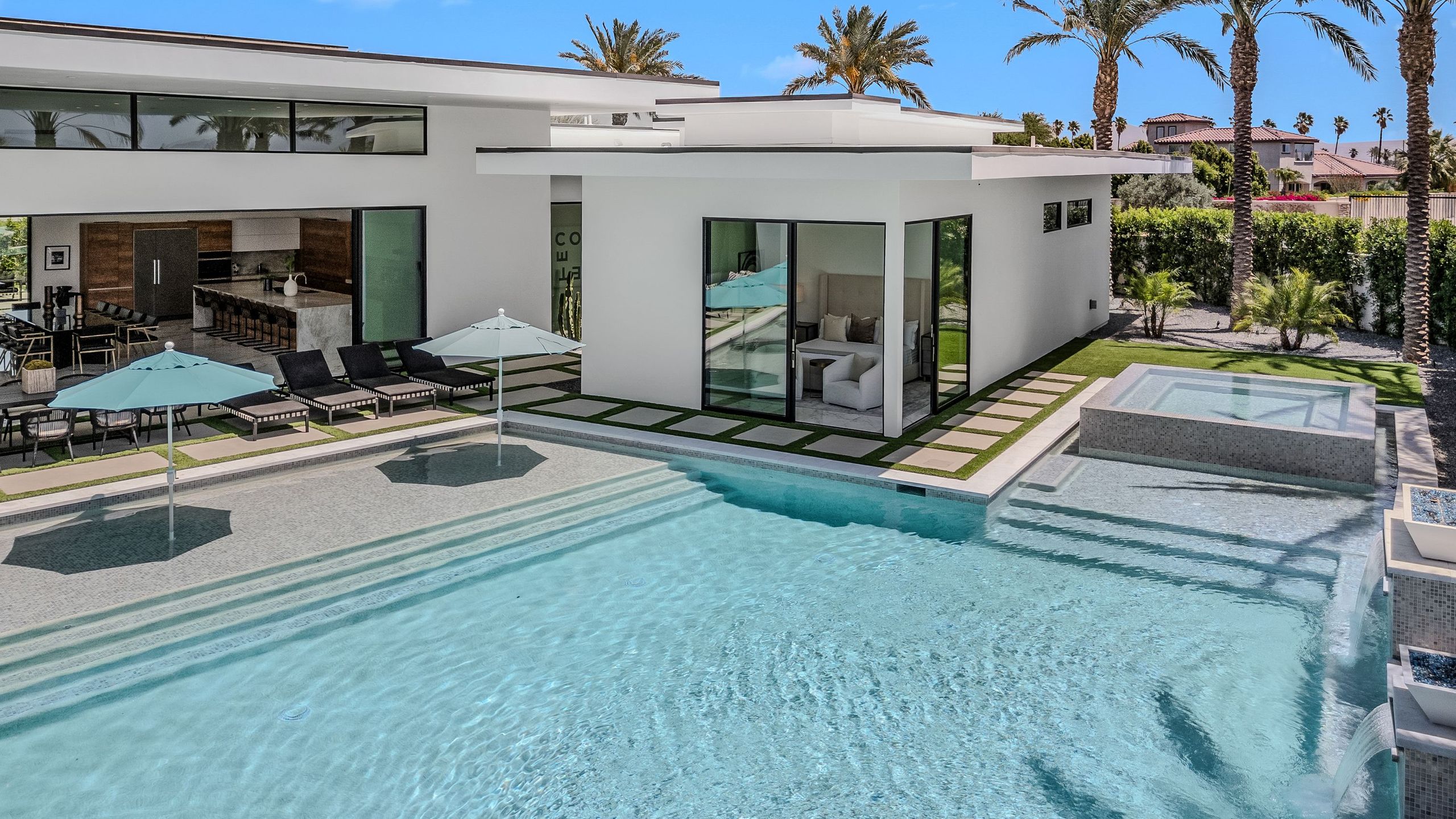 Sleeps 17 | Pool & Pickleball | Sun-Kissed Desert Escape | Bravo Villa #1 | Photo 52