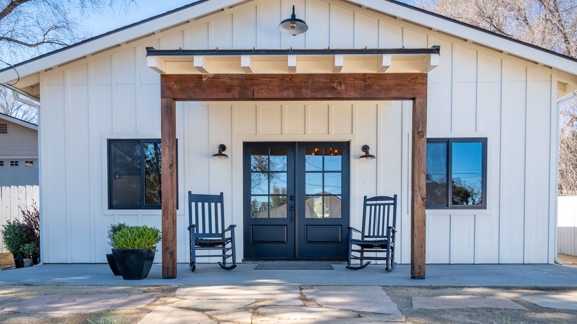 Vine Cottages By Avantstay | Private Hot Tub + Fire Pit + Grill | Walk To Downtown Paso Robles - Paso Robles, CA