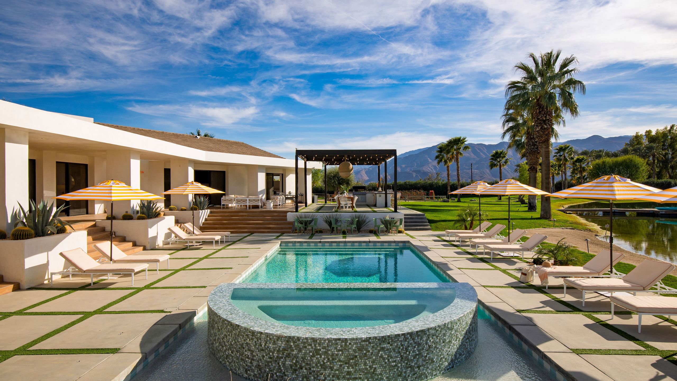 40-Acre Estate, Priv Lake, Tennis, Golf Green, Soccer | Buena Vista | Photo 12