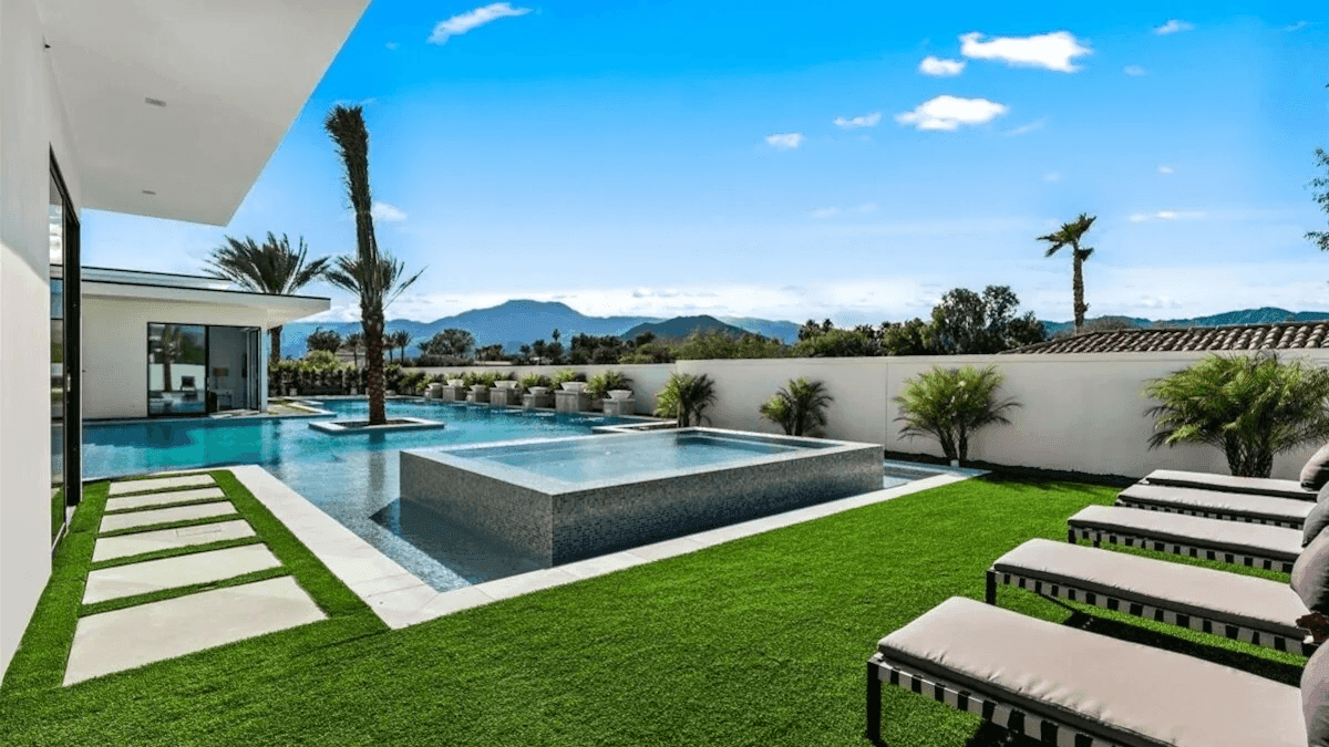 Exclusive Stay w/ Pool & Hot Tub | Bravo Villa #14 | Photo 4