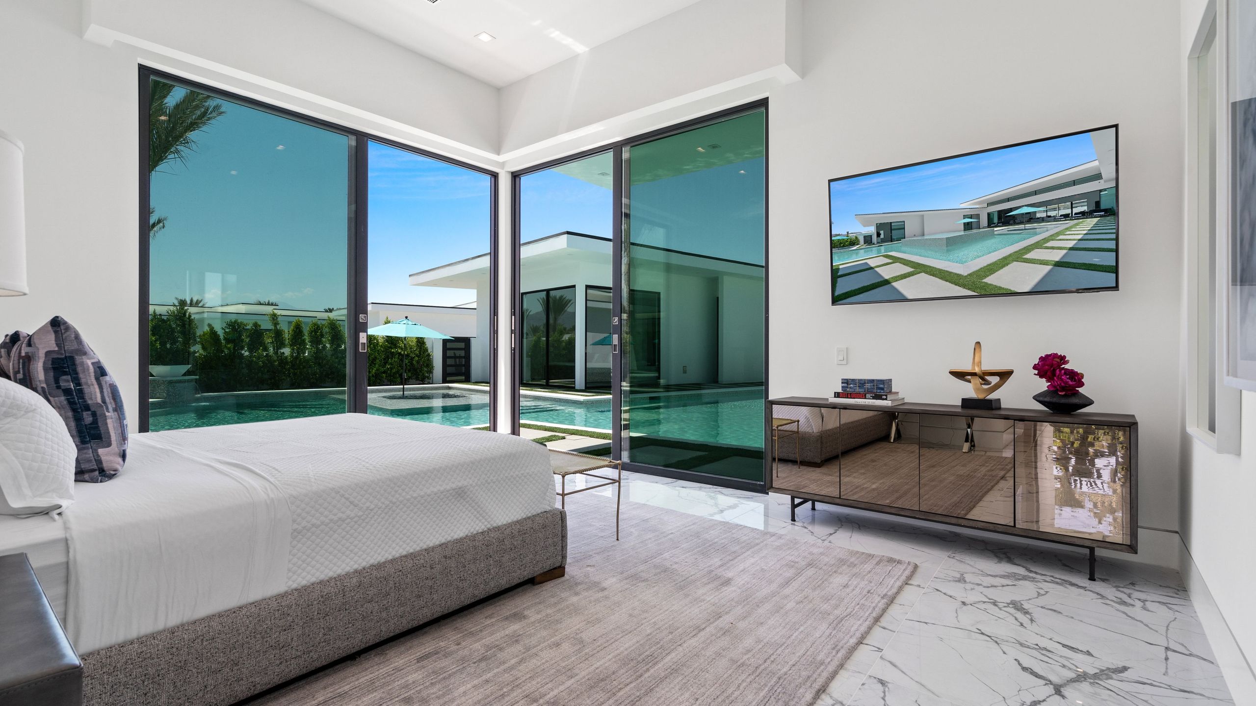 Sleeps 23 | Pool, Hot Tub & Putting Green | Minutes to Golf & Dining | bravo Villa #7 | Photo 25