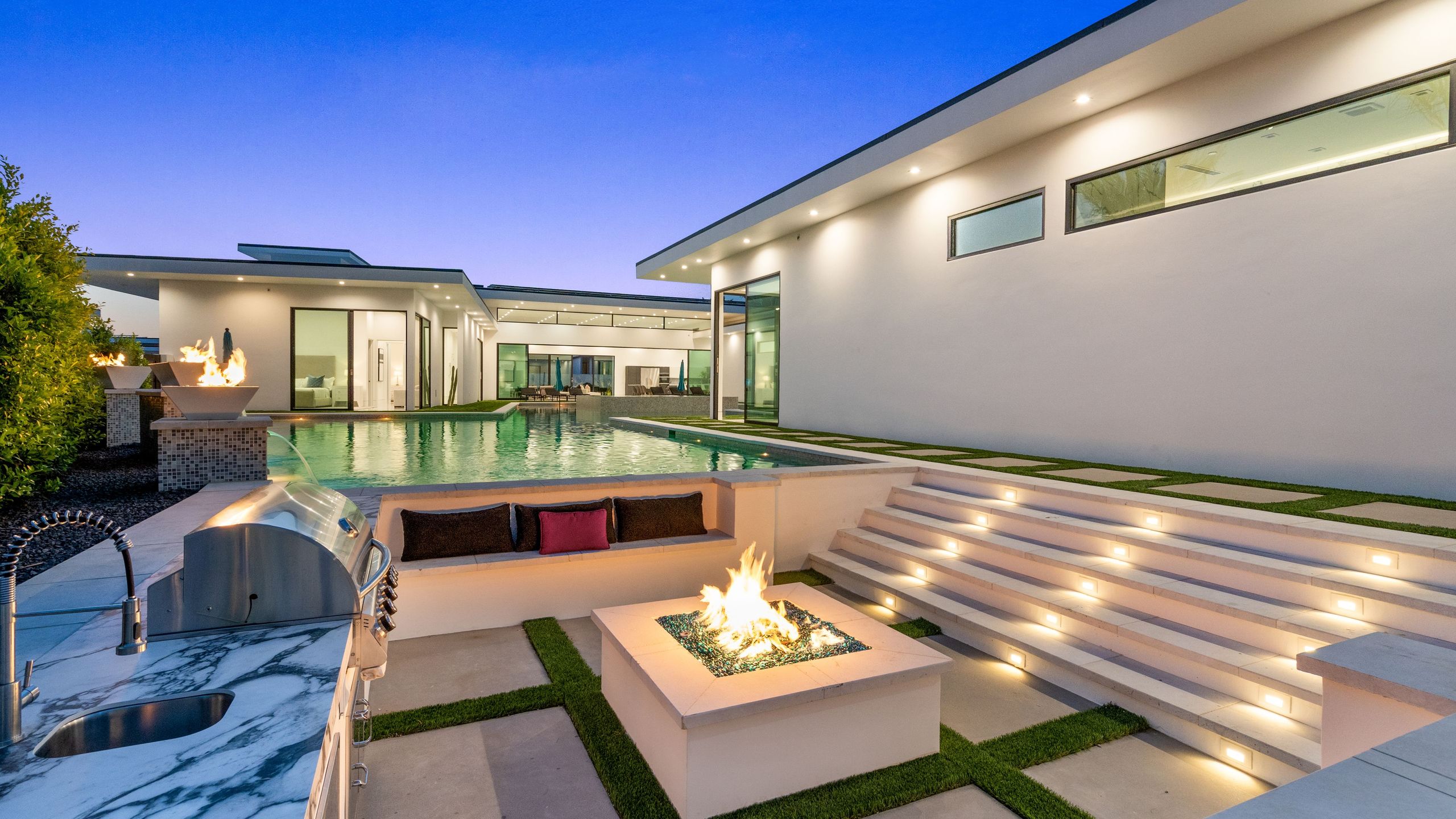 Sleeps 23 | Pool, Hot Tub & Putting Green | Minutes to Golf & Dining | bravo Villa #7 | Photo 74