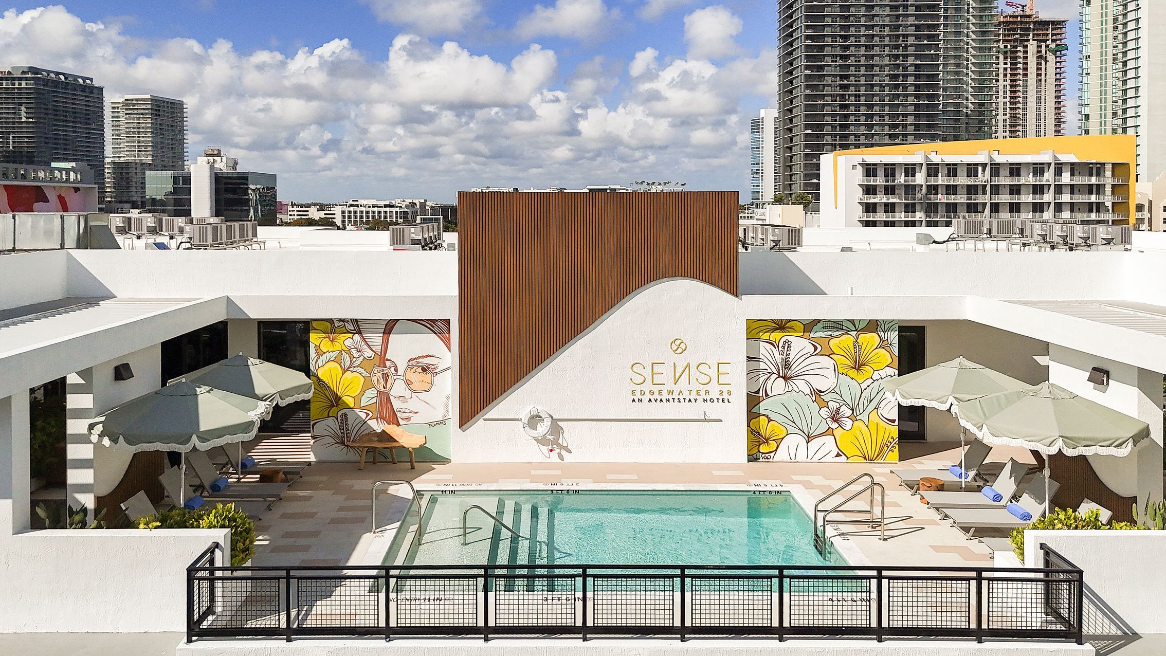 New Executive Suite In Edgewater + Office, Balcony, Pool | Sense28 By Avantstay - Bahamas