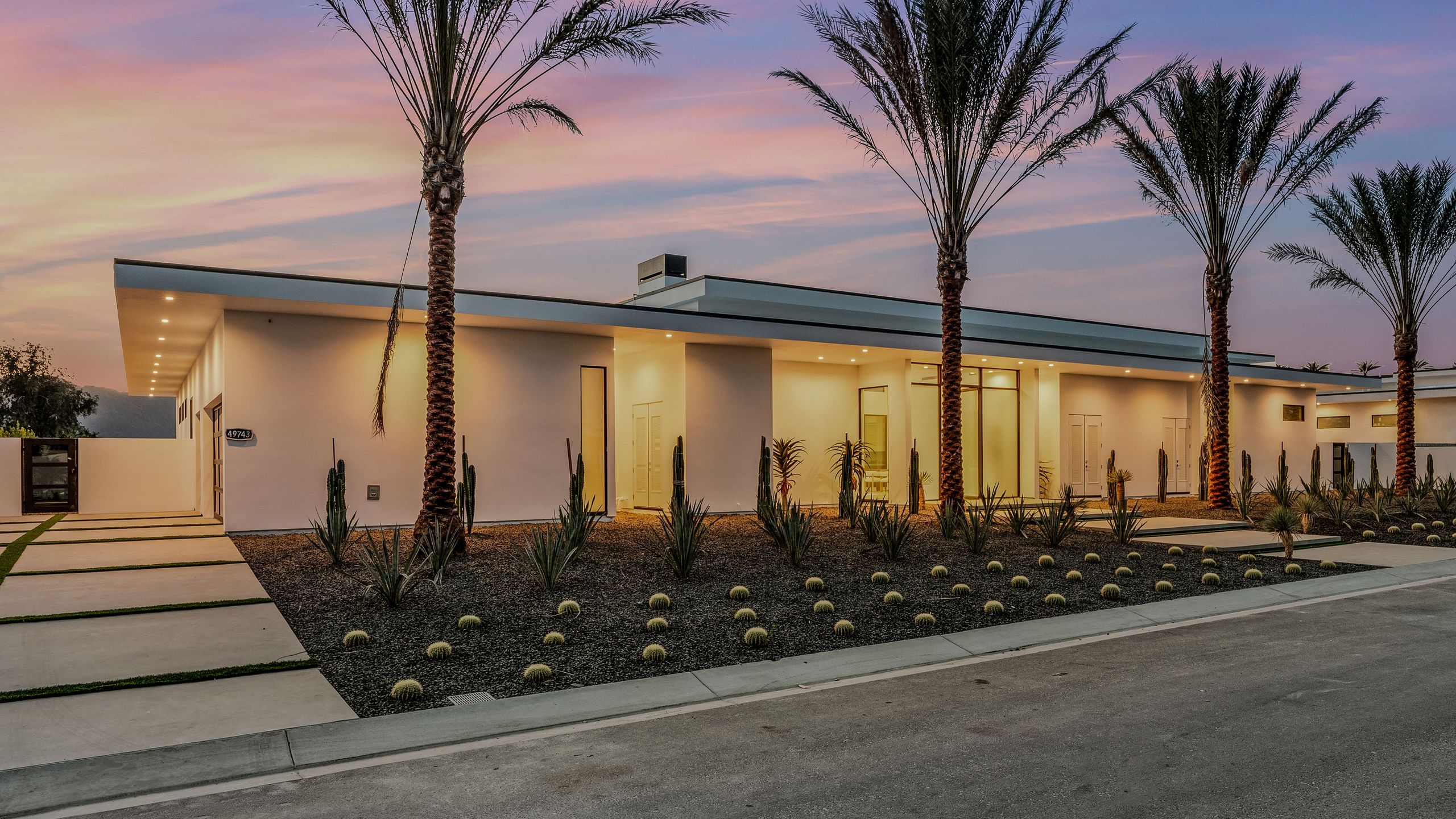 Sleeps 25 | 2 Luxury Villas w/ Pool + Spa, Putting Green | Bravo | Photo 52