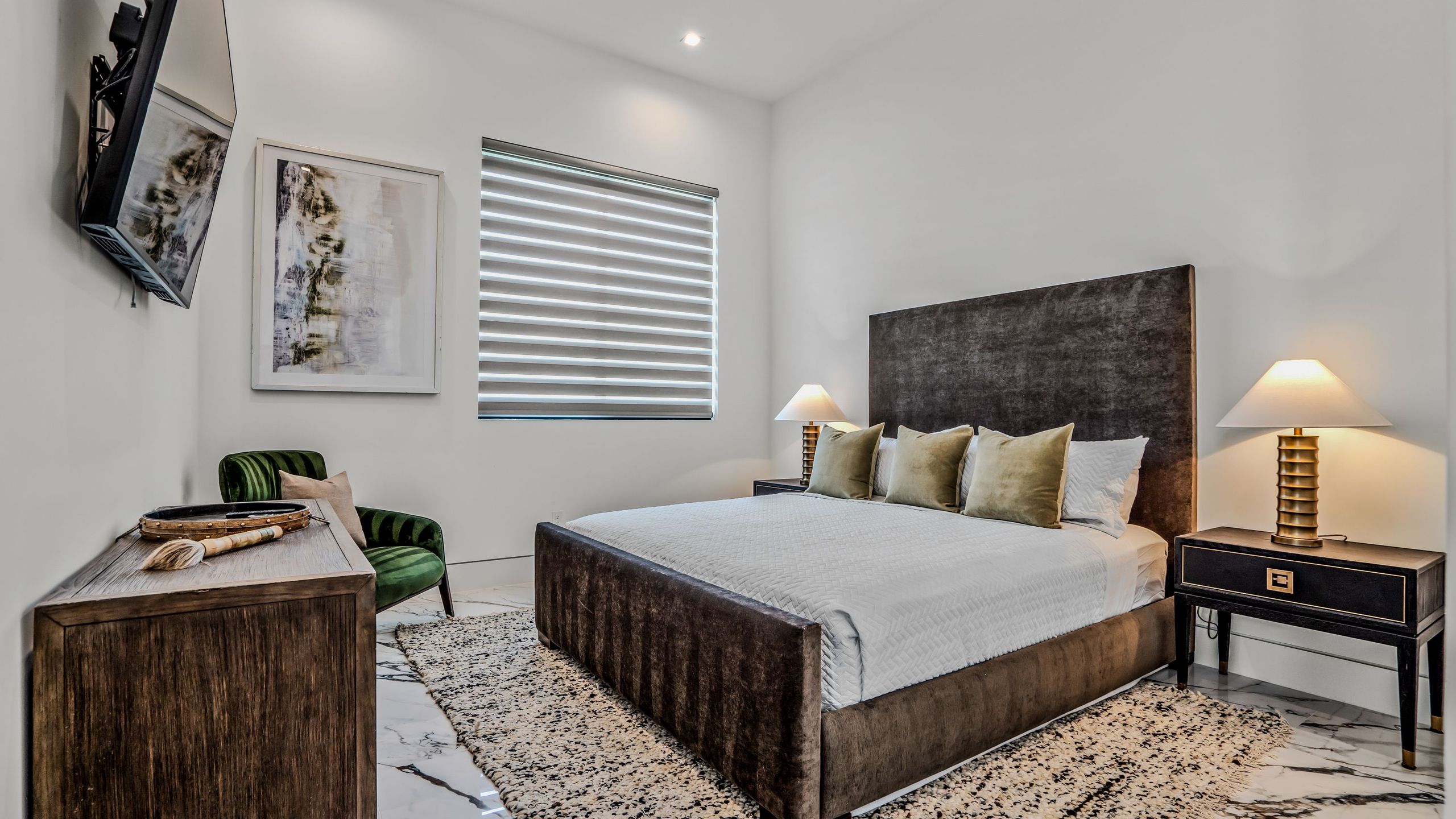 Sleeps 25 | 2 Luxury Villas w/ Pool + Spa, Putting Green | Bravo | Photo 96