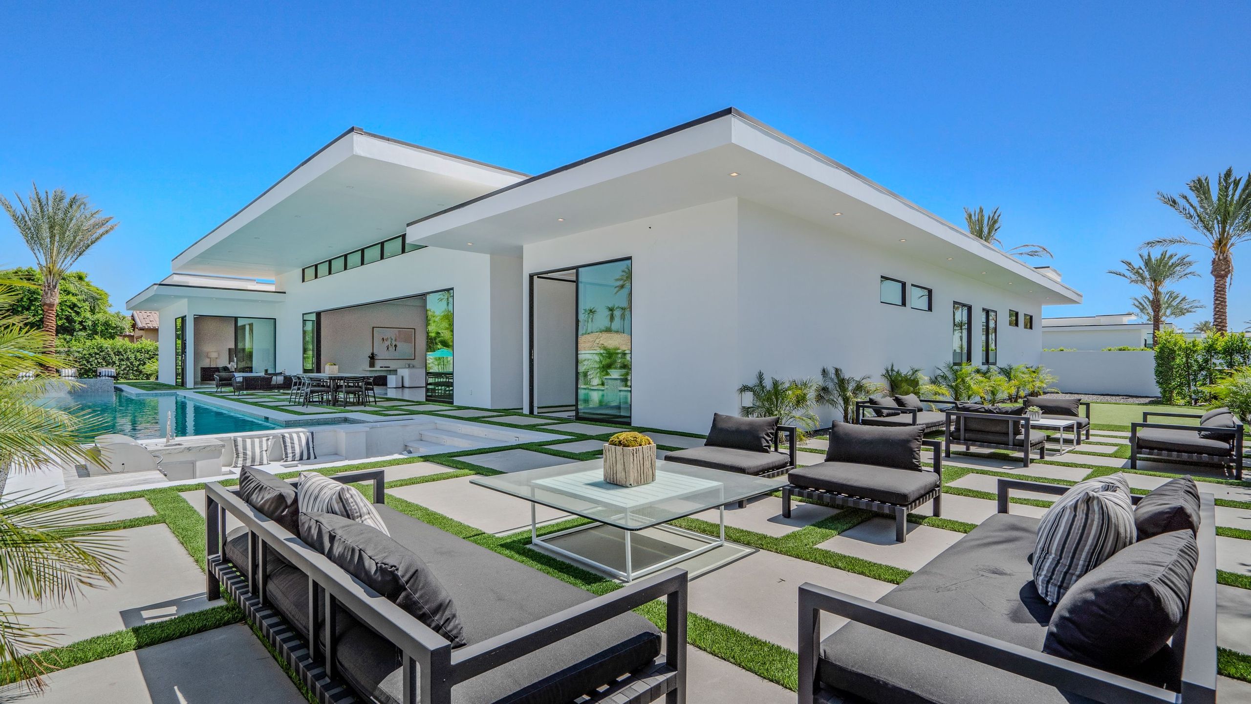 Sleeps 25 | 2 Luxury Villas w/ Pool + Spa, Putting Green | Bravo | Photo 100