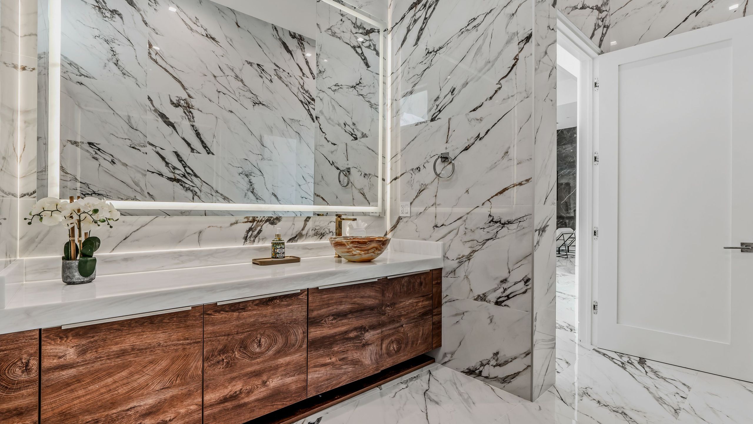 Sleeps 25 | 2 Luxury Villas w/ Pool + Spa, Putting Green | Bravo | Photo 92