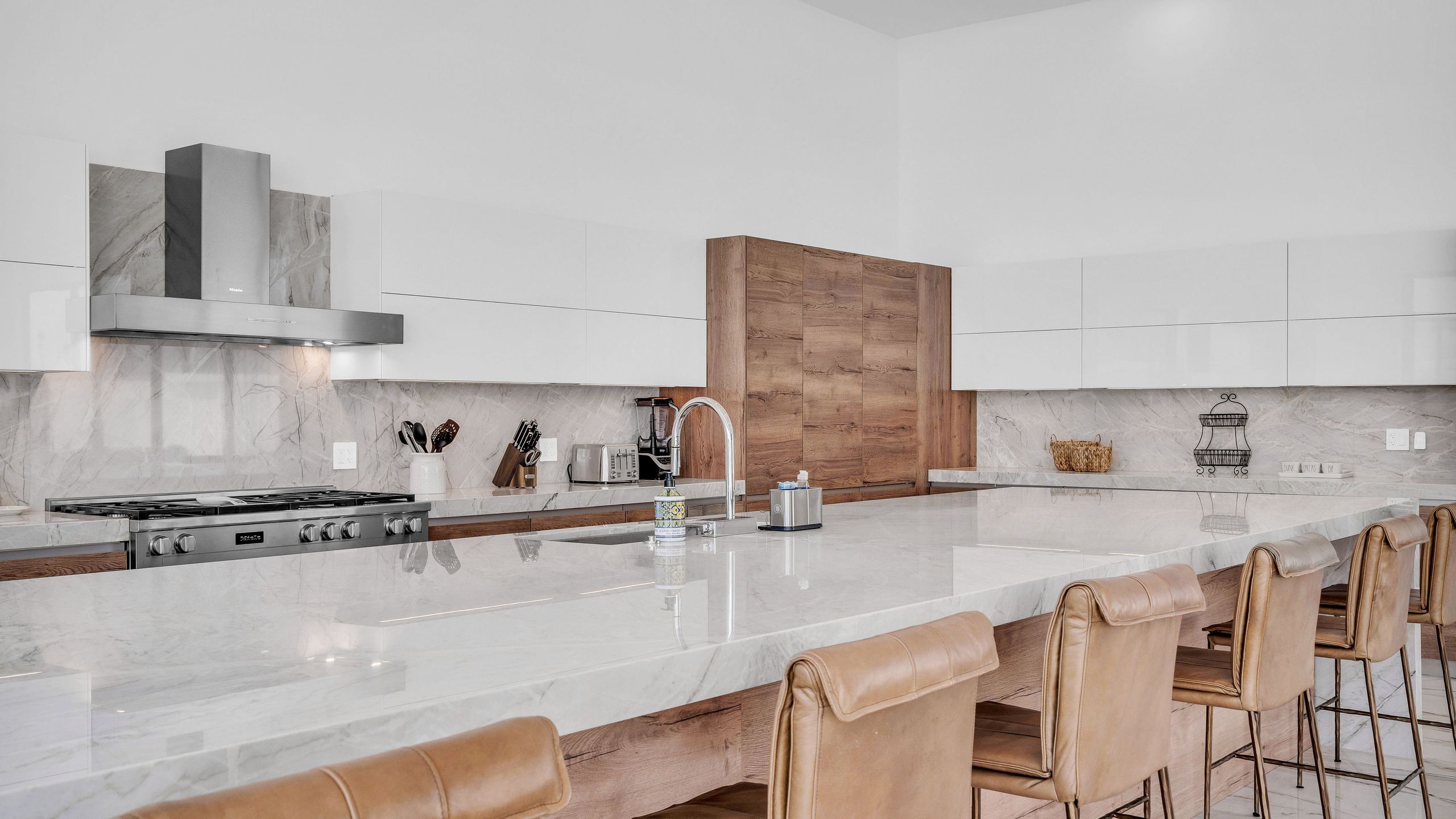 Sleeps 17 | Villa w/ Pool, Hot Tub, & Pickleball Court | Bravo Villa #8 | Photo 13