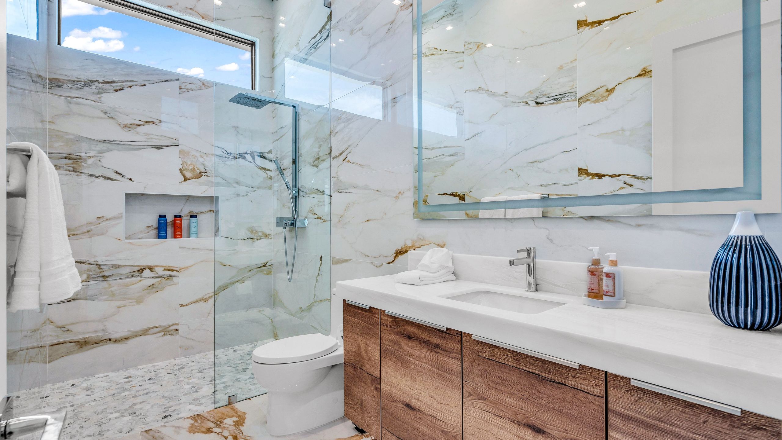 Sleeps 17 | Villa w/ Pool, Hot Tub, & Pickleball Court | Bravo Villa #8 | Photo 35