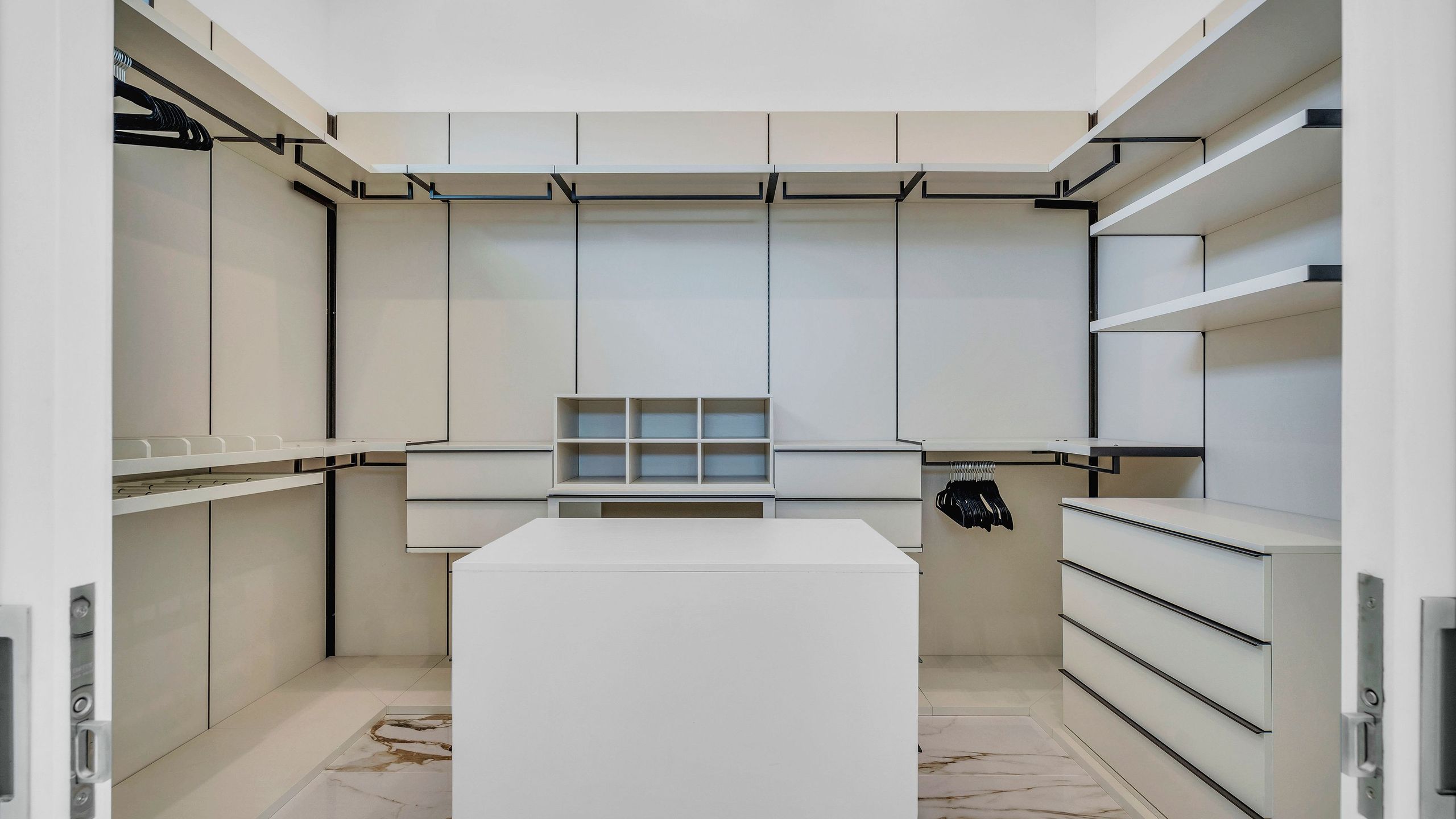 Sleeps 17 | Villa w/ Pool, Hot Tub, & Pickleball Court | Bravo Villa #8 | Photo 22