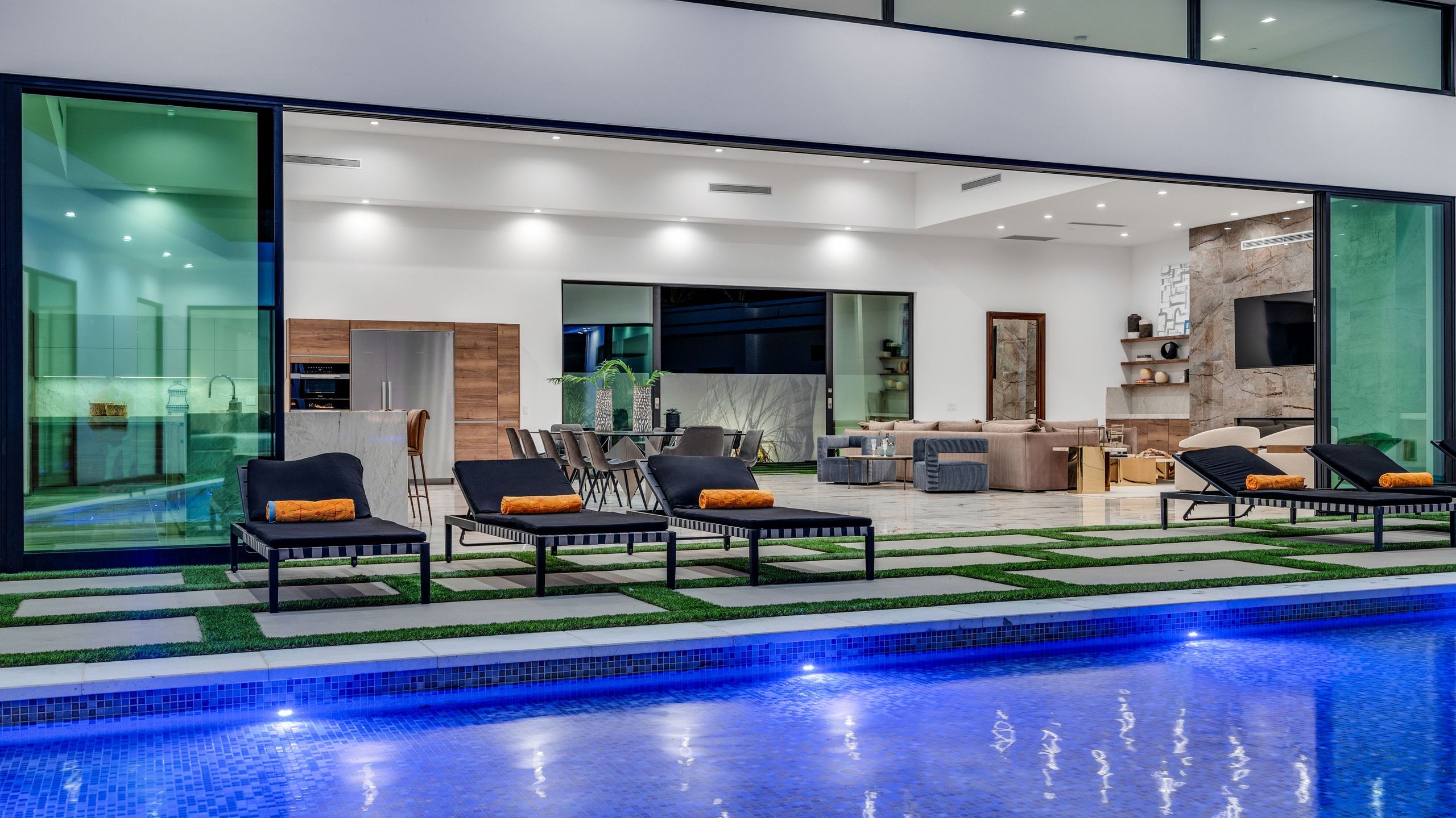 Sleeps 17 | Villa w/ Pool, Hot Tub, & Pickleball Court | Bravo Villa #8 | Photo 8