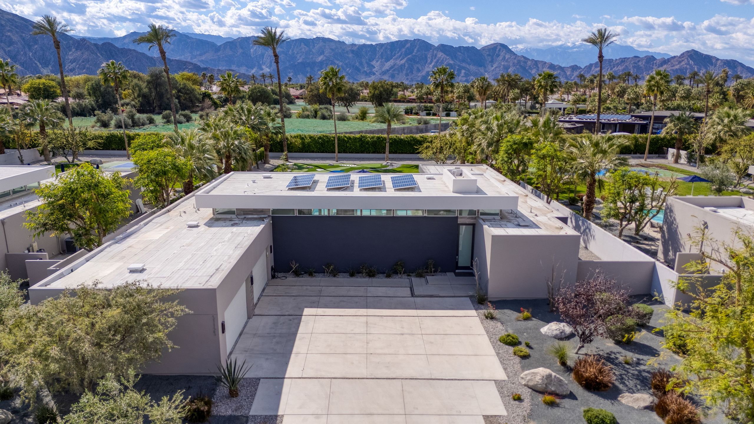 Polo Villa 3 | Features Expansive Putting Green, Pool, Spa & Outdoor Firepit | 6 bedrooms. | Photo 48