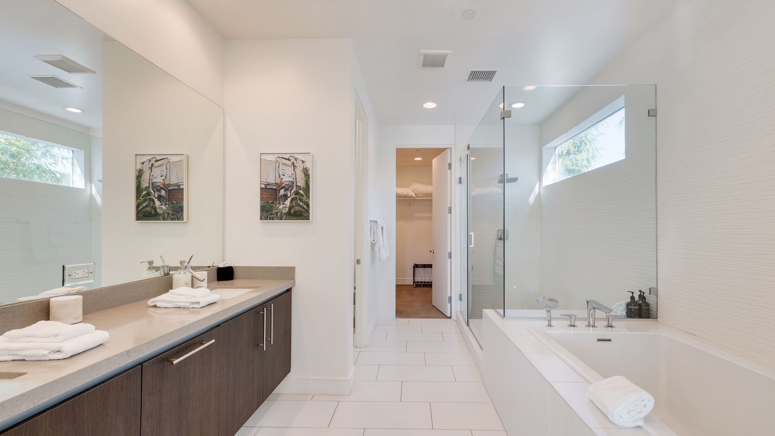 Polo Villa 3 | Features Expansive Putting Green, Pool, Spa & Outdoor Firepit | 6 bedrooms. | Photo 14