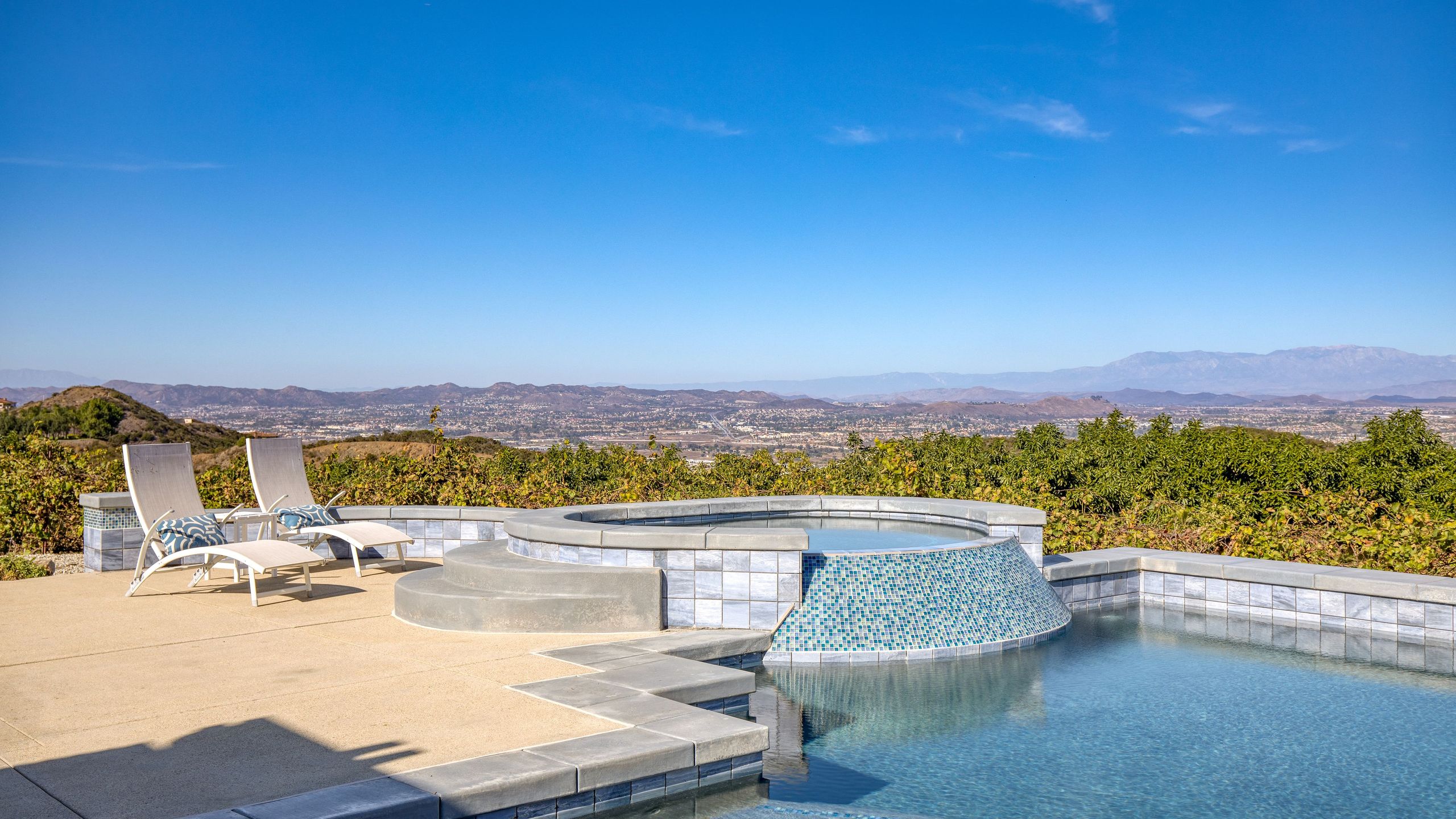 Summit Ranch | Infinity Pool + Views | Photo 10