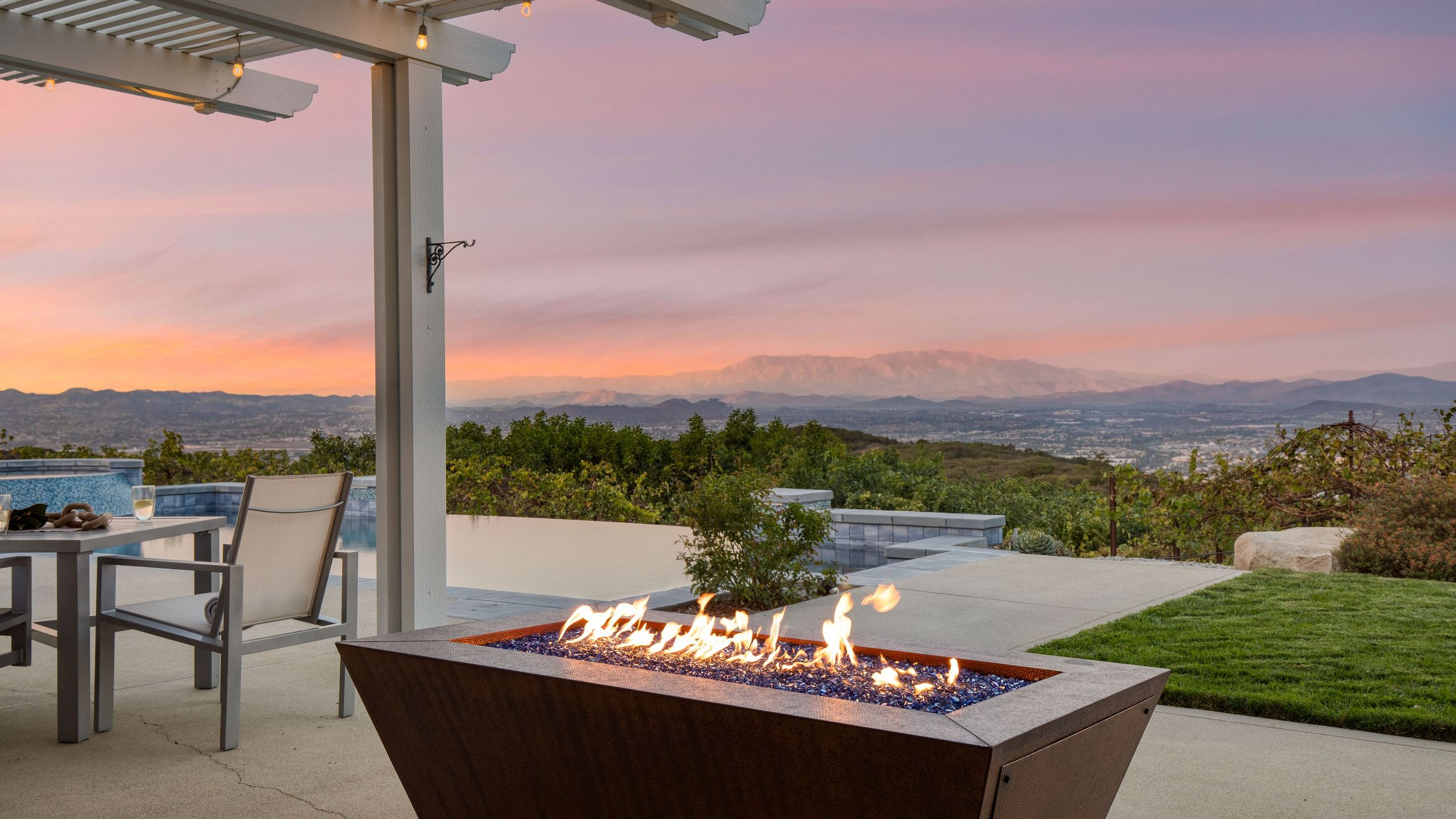 Summit Ranch | Infinity Pool + Views | Photo 4