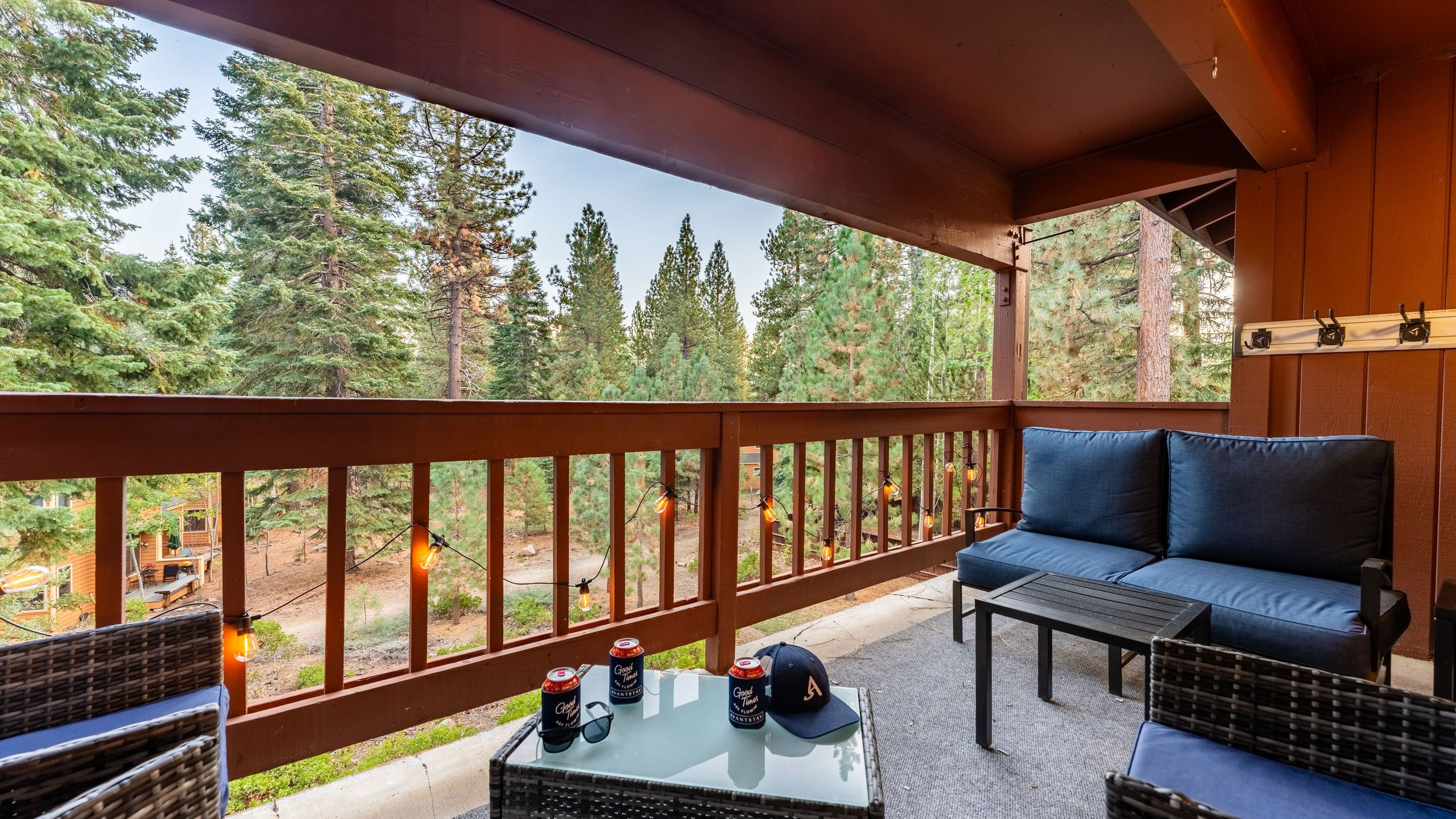 Stunning Mountain Views And Modern Comforts - Exquisite Lake Tahoe Retreat - Incline Village