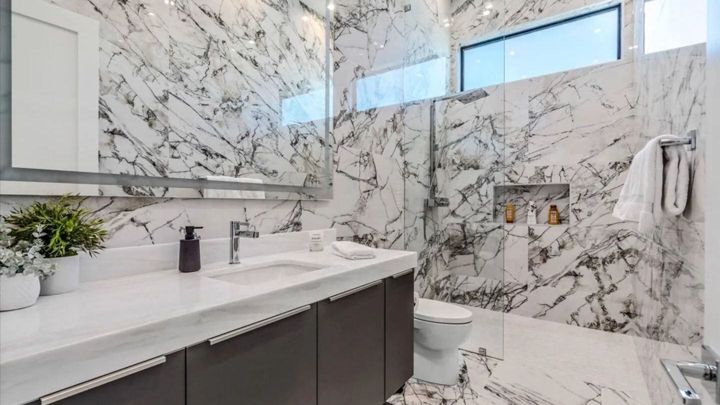 Sleeps 20 | Pool & Pickleball | Villa Near Golf, Dining & Fun | Bravo Villa #2 | Photo 29