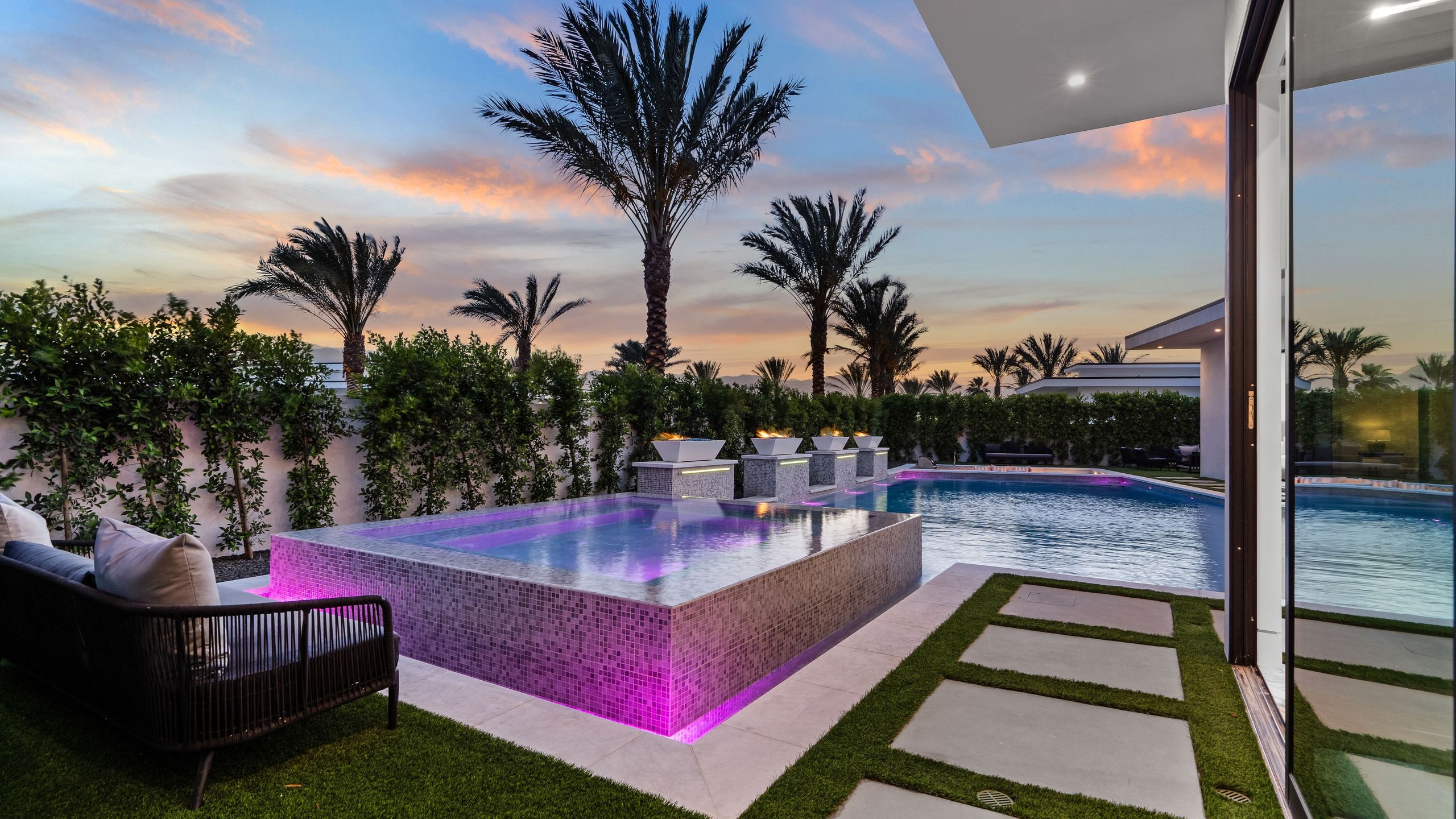 Sleeps 20 | Pool & Pickleball | Villa Near Golf, Dining & Fun | Bravo Villa #2 | Photo 5