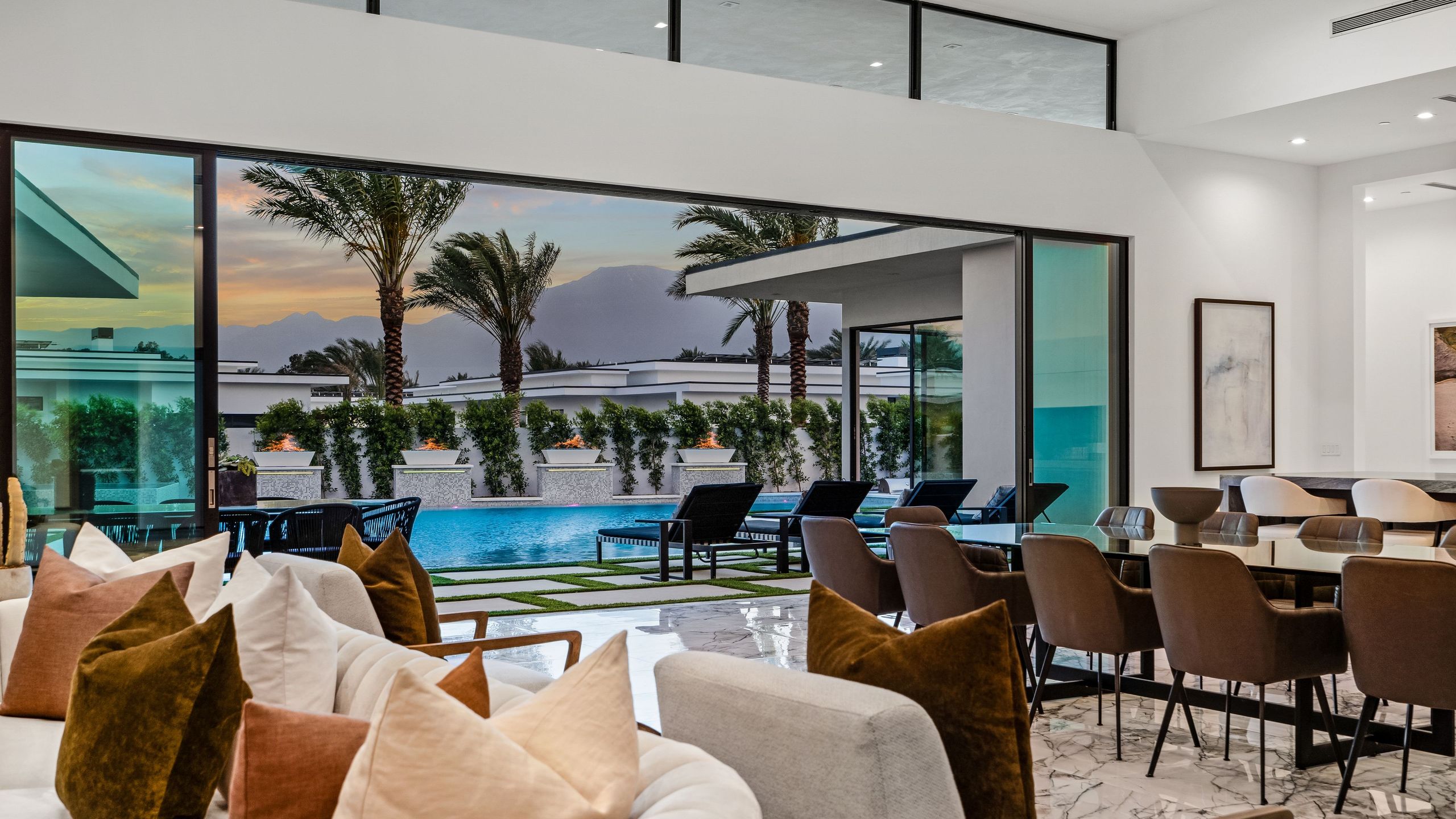 Sleeps 20 | Pool & Pickleball | Villa Near Golf, Dining & Fun | Bravo Villa #2 | Photo 15