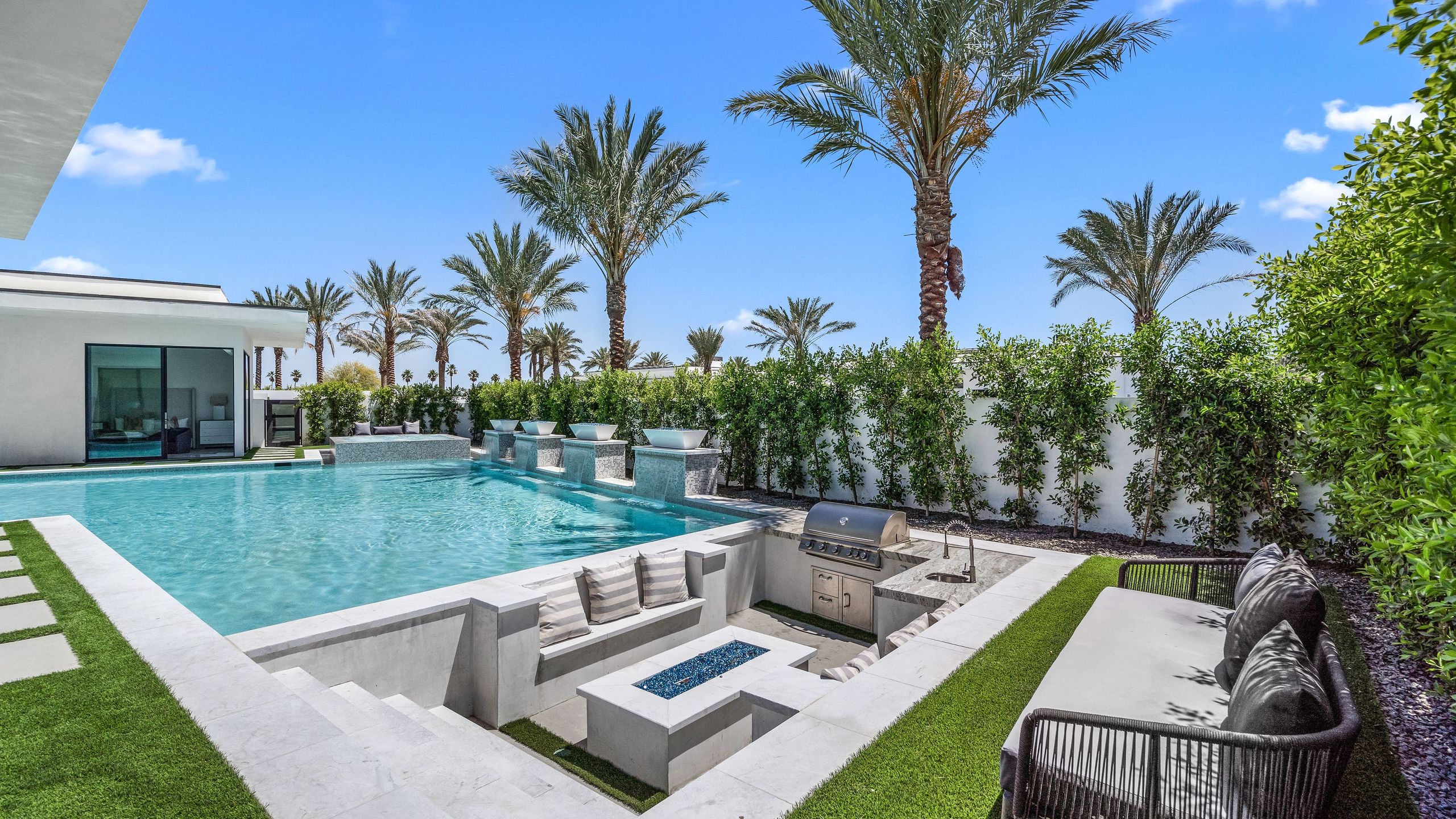 Sleeps 20 | Pool & Pickleball | Villa Near Golf, Dining & Fun | Bravo Villa #2 | Photo 49