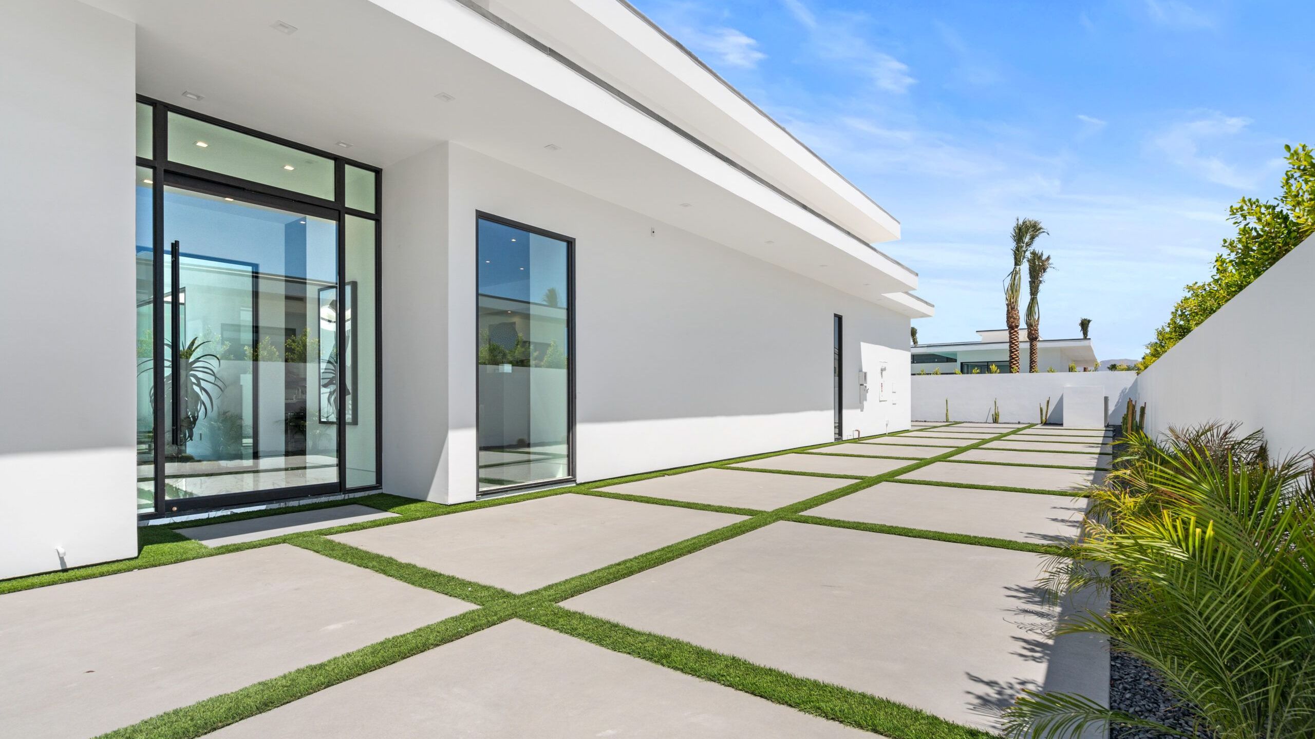 Sleeps 20 | Pool, Hot Tub, & Pickleball Stay in Indio | Bravo Villa #9 | Photo 24