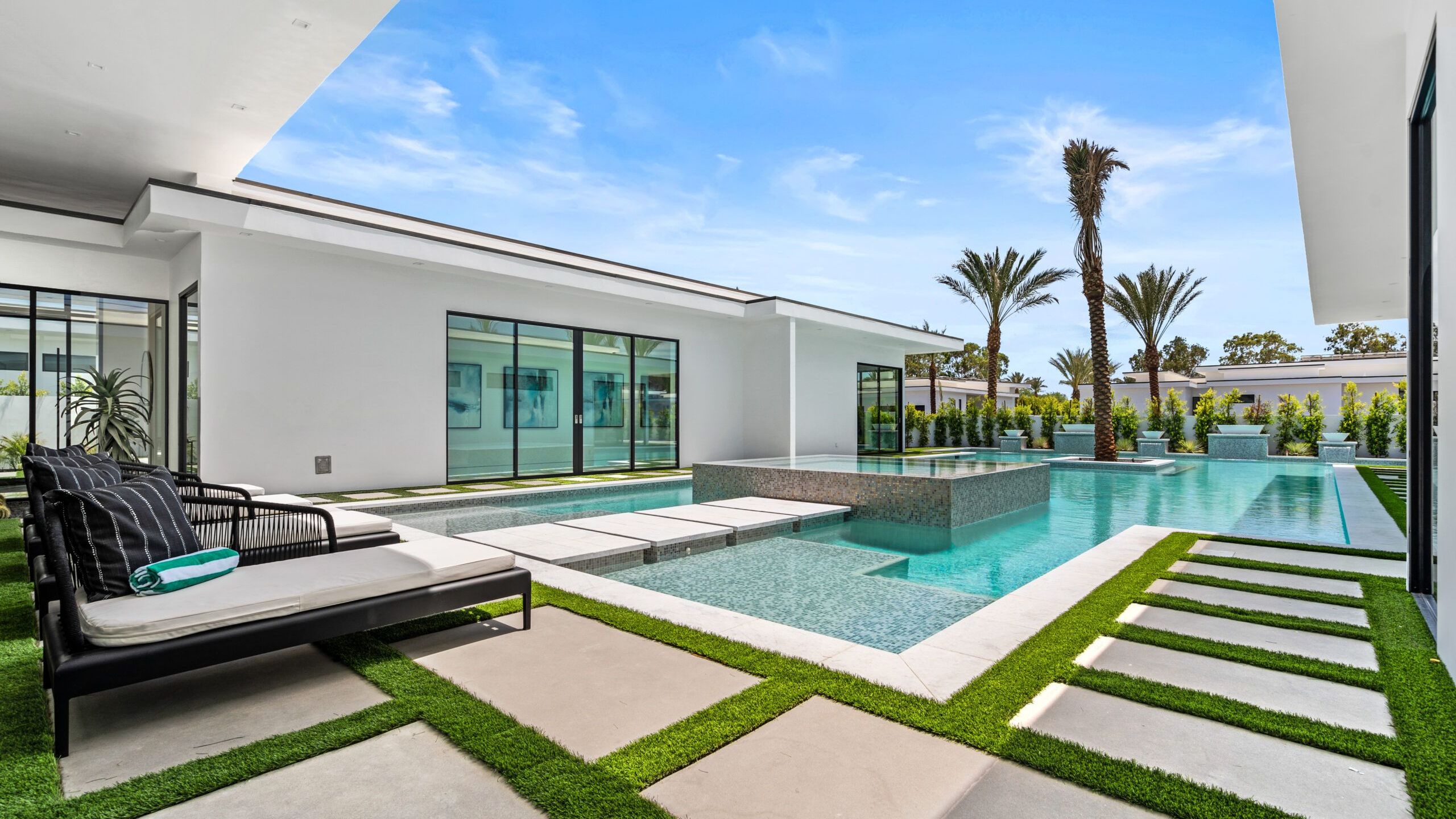 Sleeps 20 | Pool, Hot Tub, & Pickleball Stay in Indio | Bravo Villa #9 | Photo 59