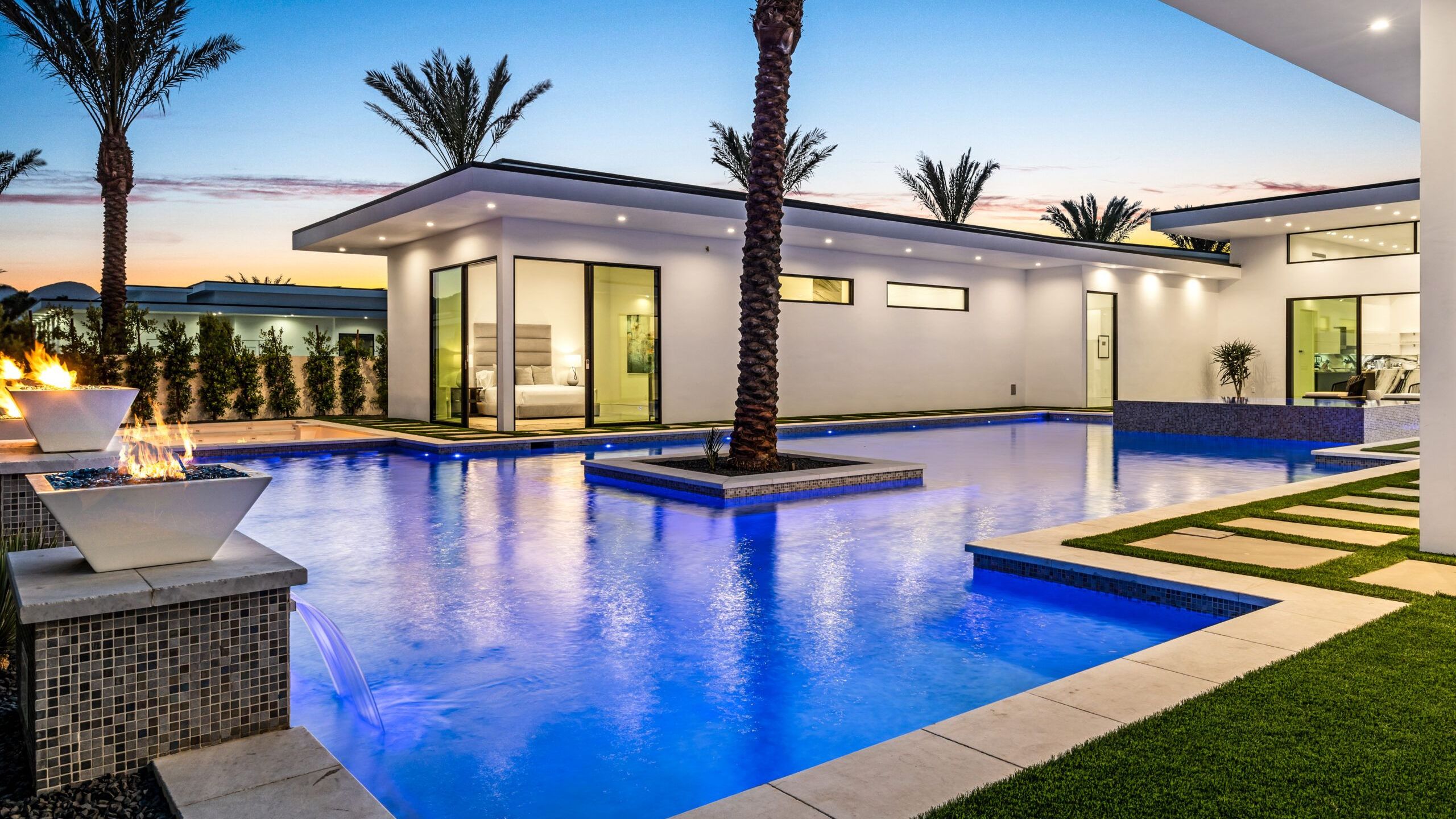 Sleeps 20 | Pool, Hot Tub, & Pickleball Stay in Indio | Bravo Villa #9 | Photo 7