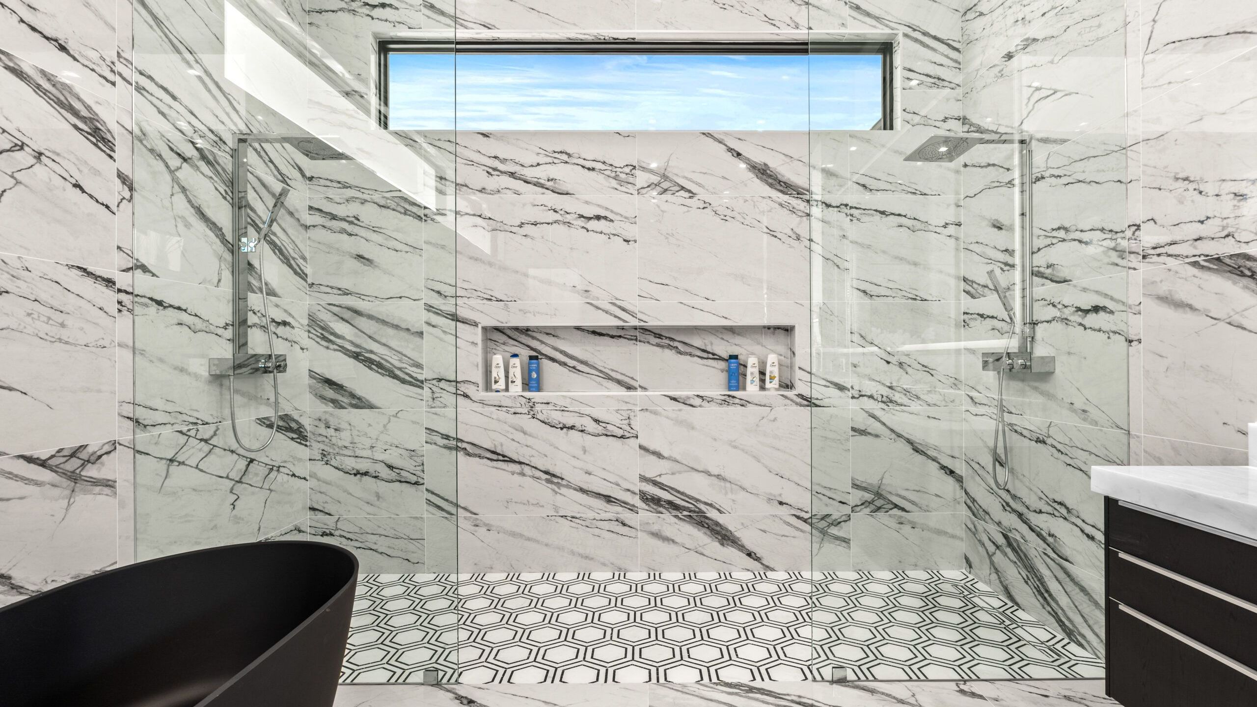 Sleeps 20 | Pool, Hot Tub, & Pickleball Stay in Indio | Bravo Villa #9 | Photo 27