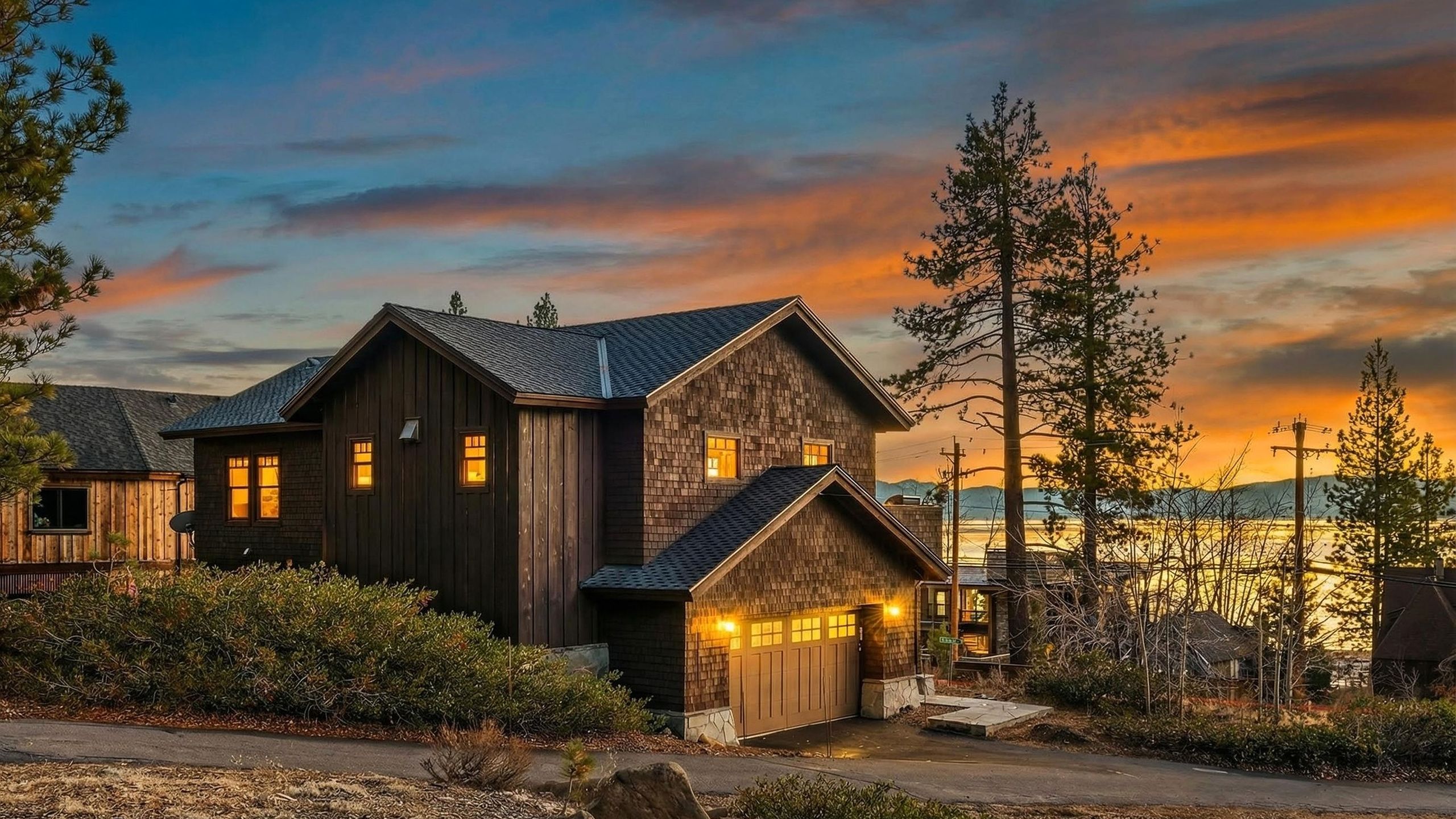Stunning Lake Views And Cozy Cabin Vibe - Exquisite Tahoe Haven - North Lake Tahoe, CA
