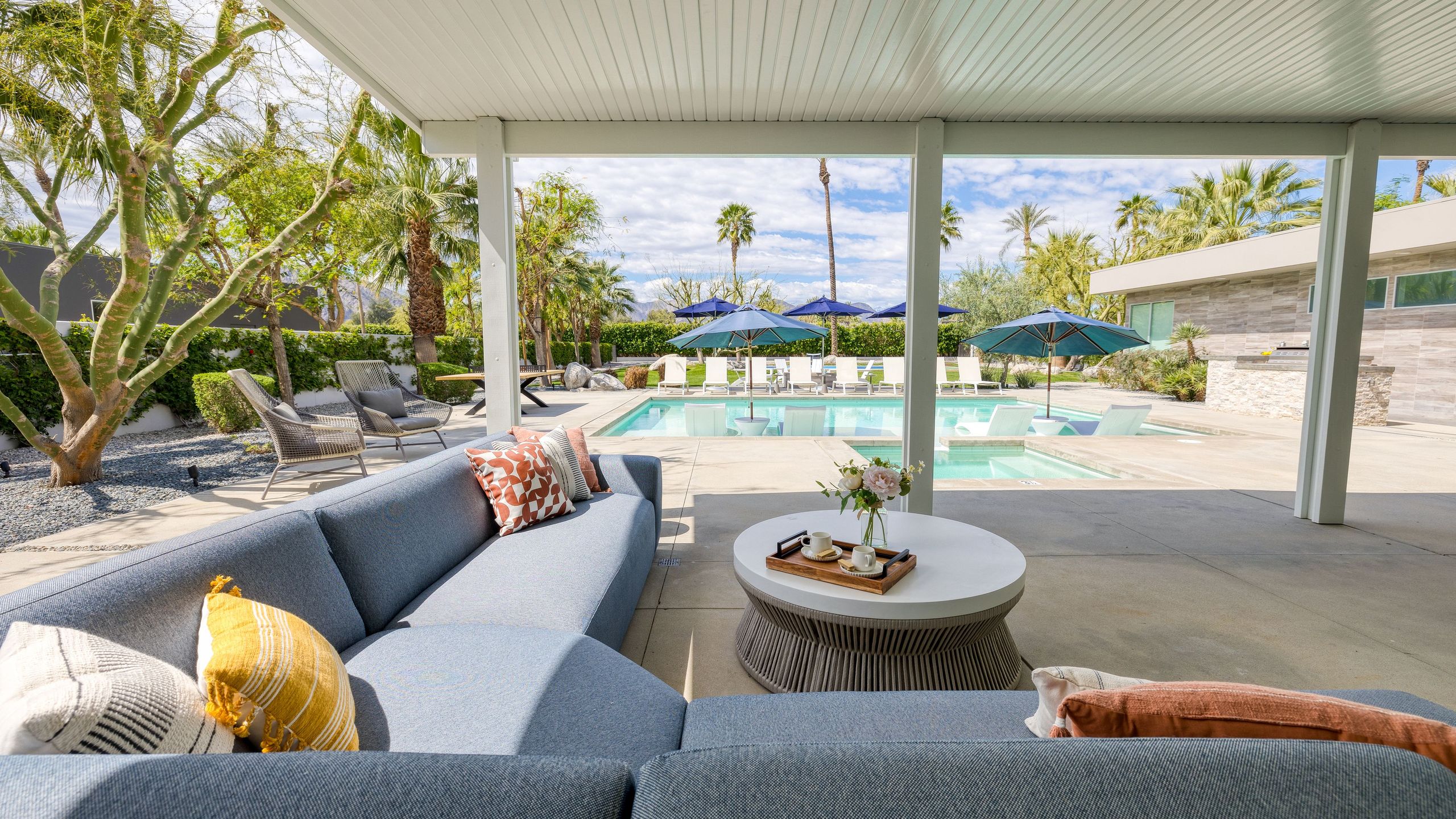 Sleeps 40 | 3 Luxe Villas next to Empire Polo Club | Putting Green & Pickleball | Photo 32