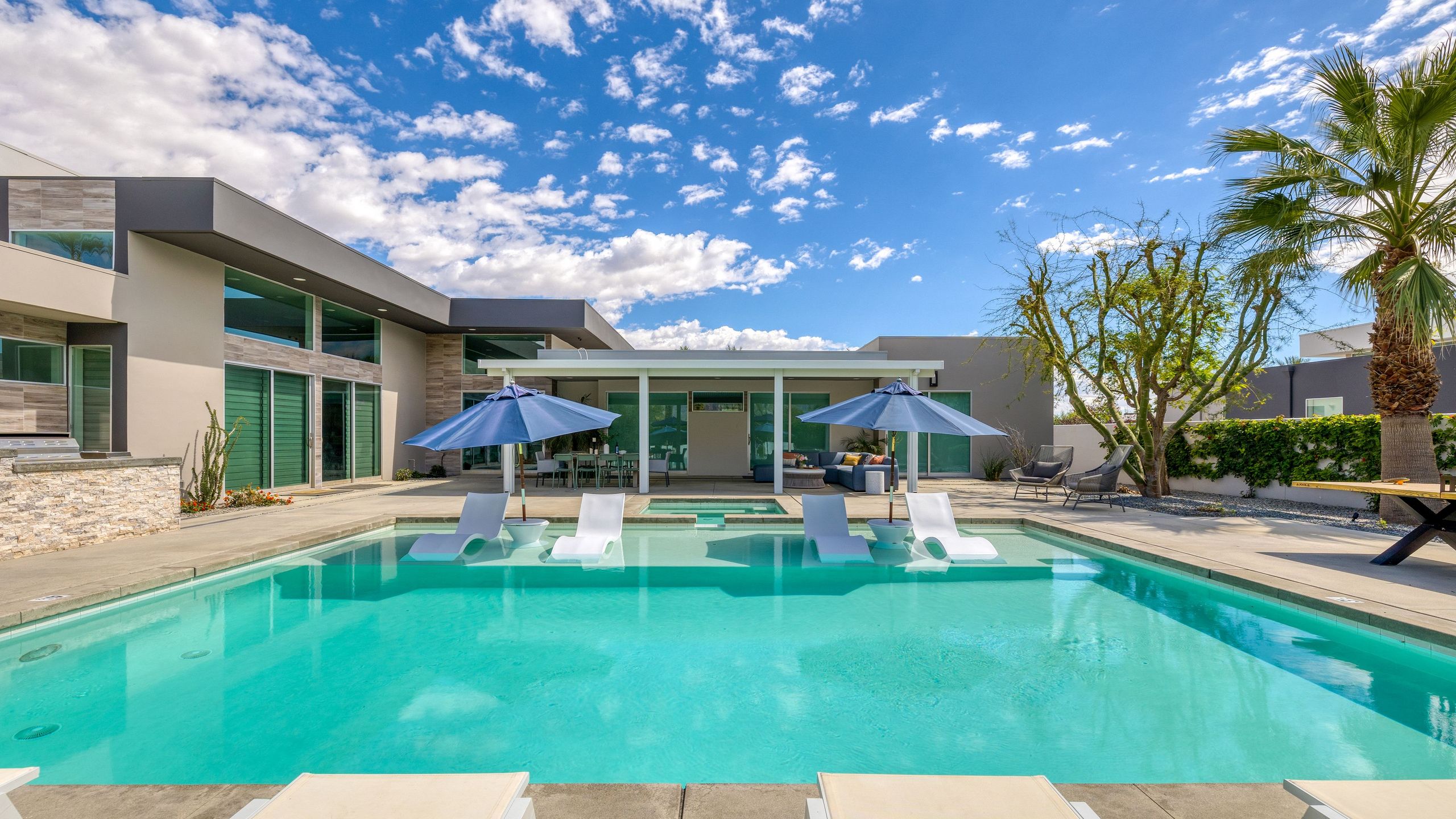 Sleeps 40 | 3 Luxe Villas next to Empire Polo Club | Putting Green & Pickleball | Photo 37